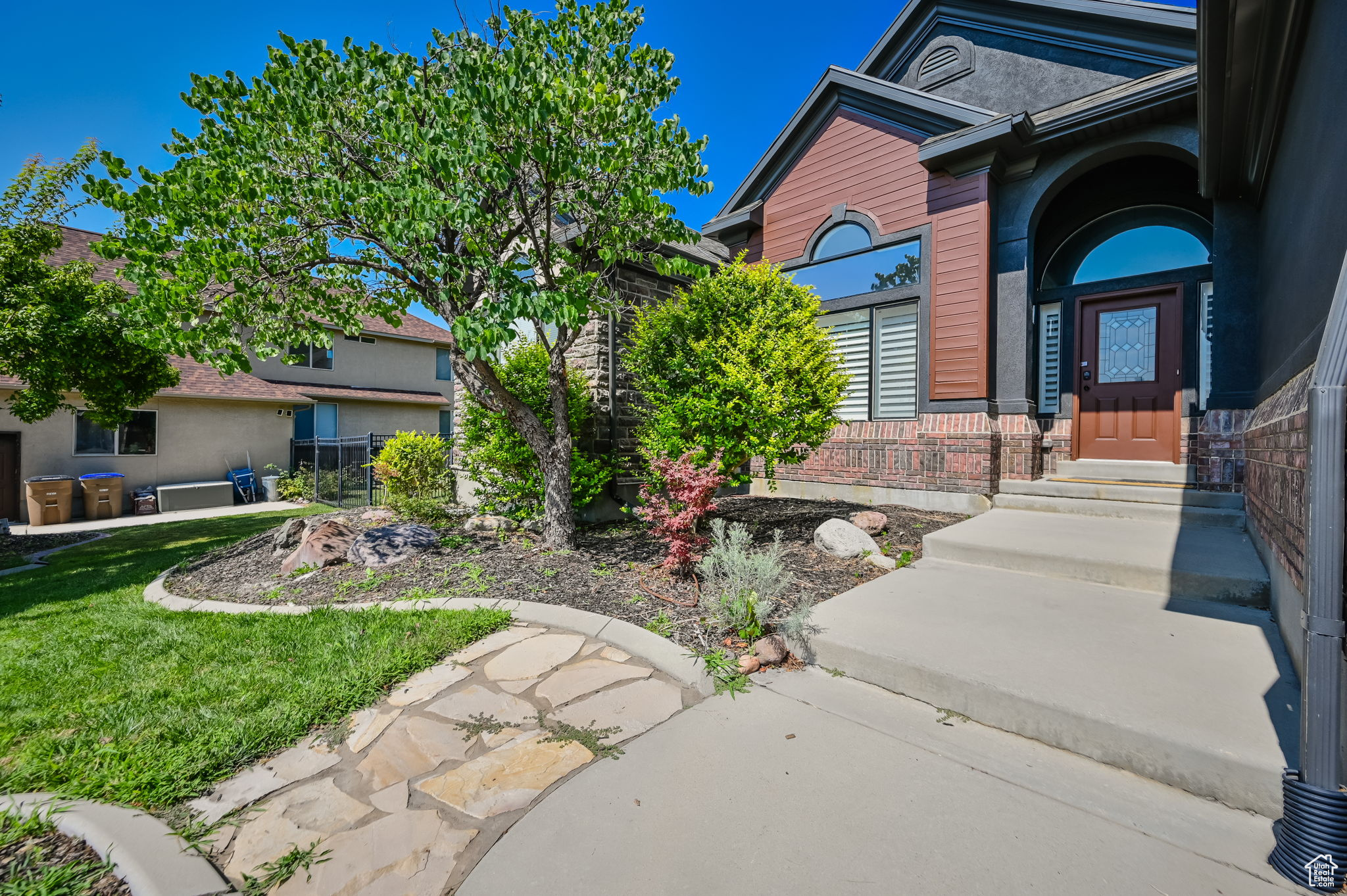 1539 E TUMBLEWEED WAY