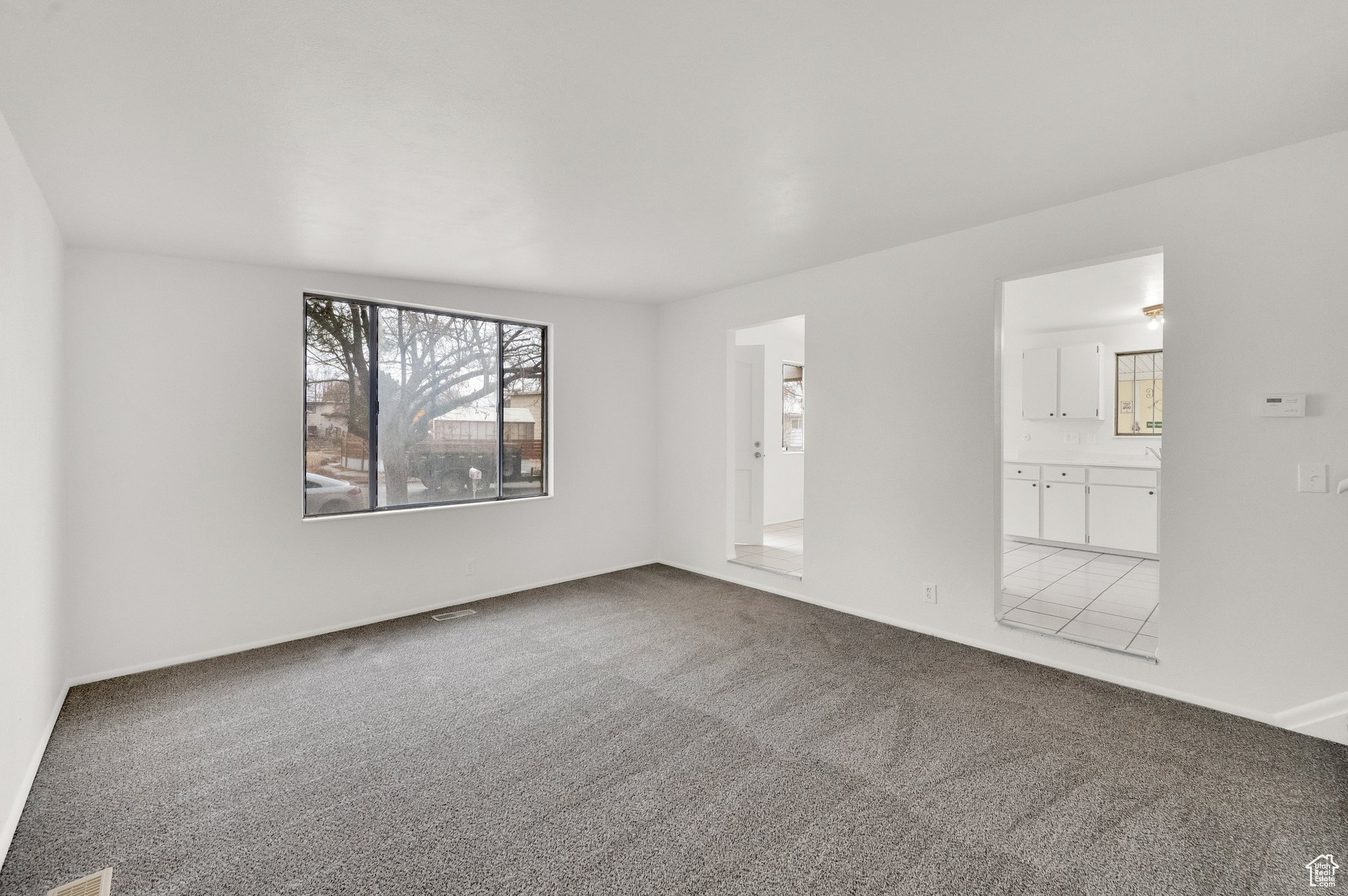 254 N SILVER STAR DR