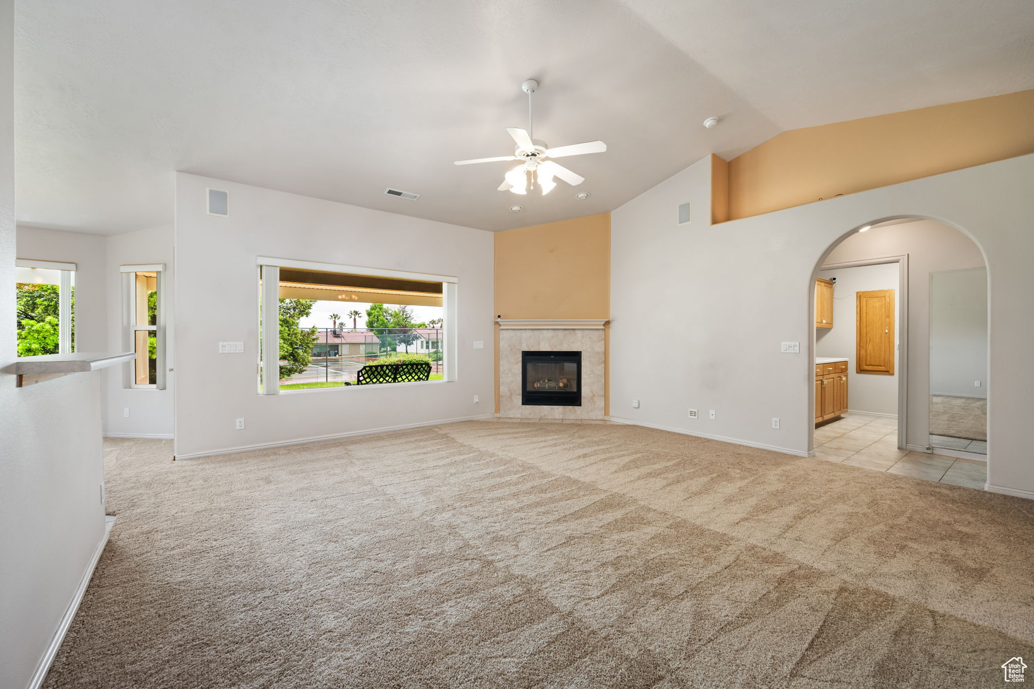 504 E MAJESTIC DR
