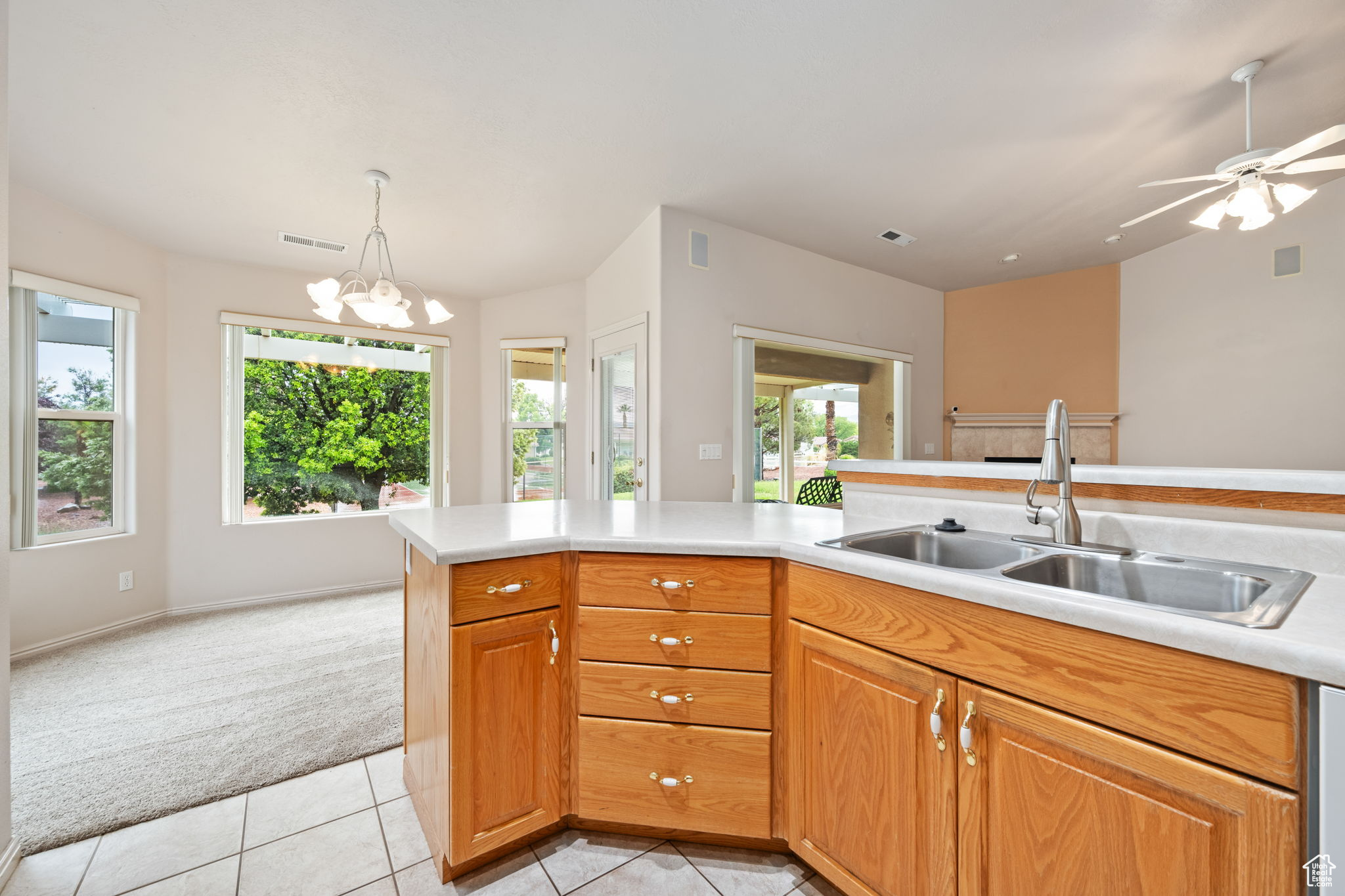 504 E MAJESTIC DR