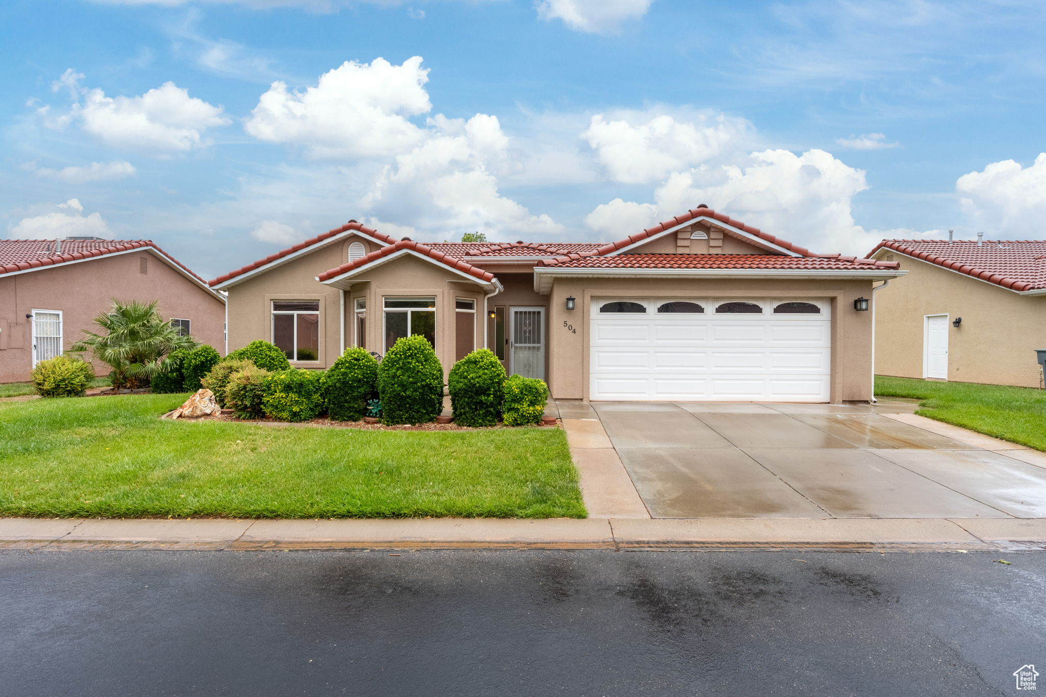 504 E MAJESTIC DR
