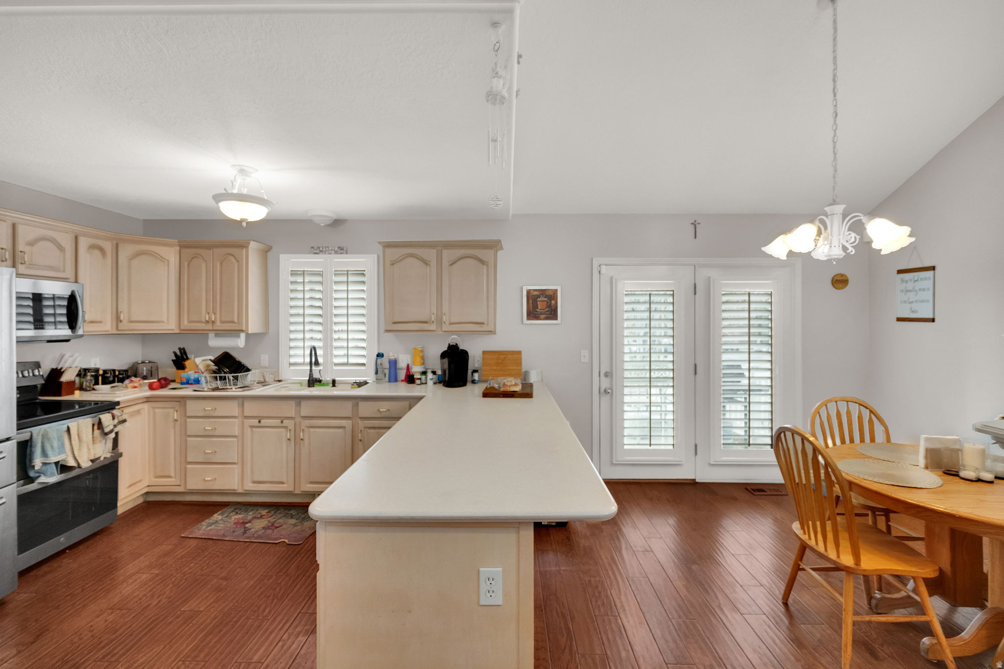 4553 S COTTAGE CREEK LN