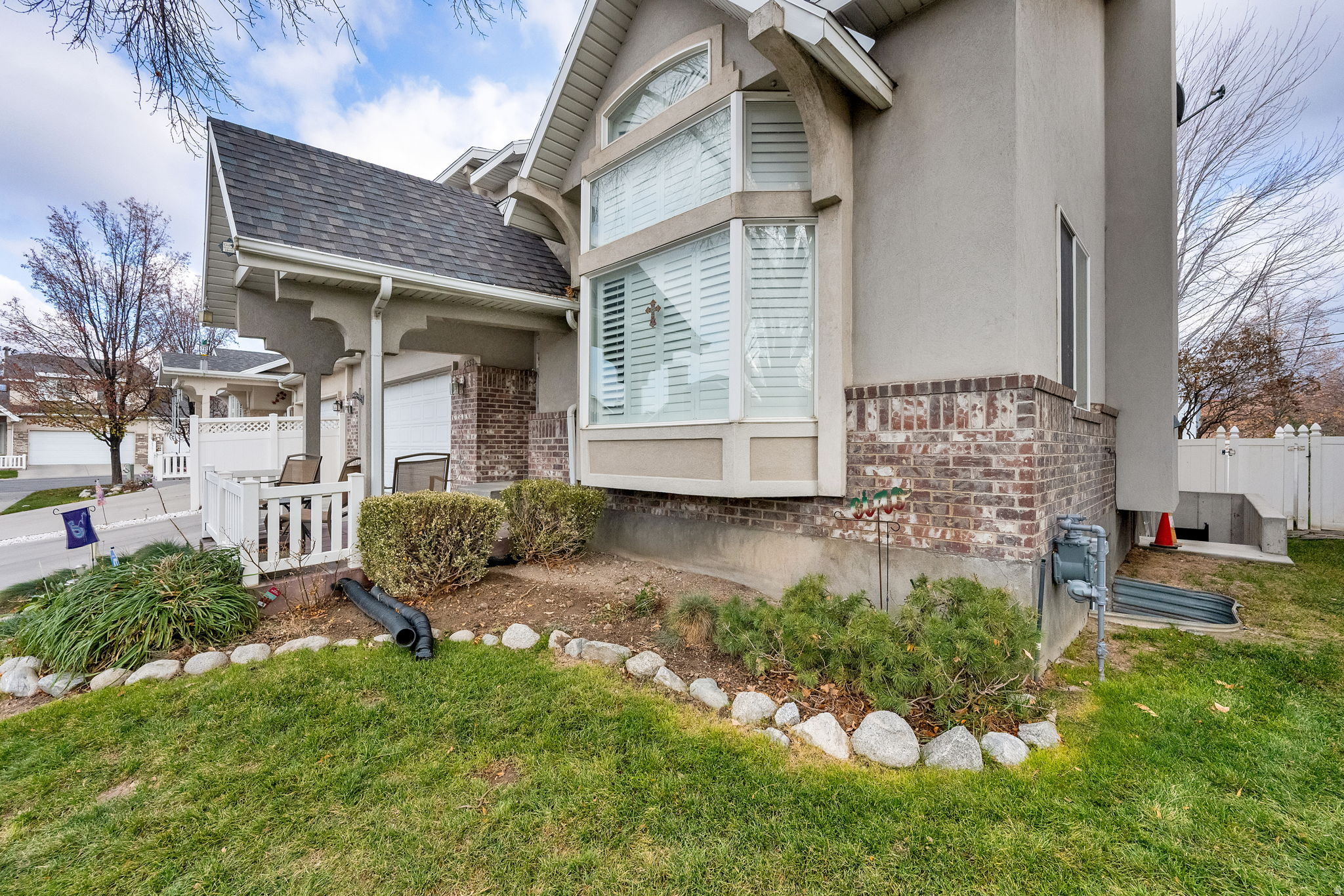 4553 S COTTAGE CREEK LN
