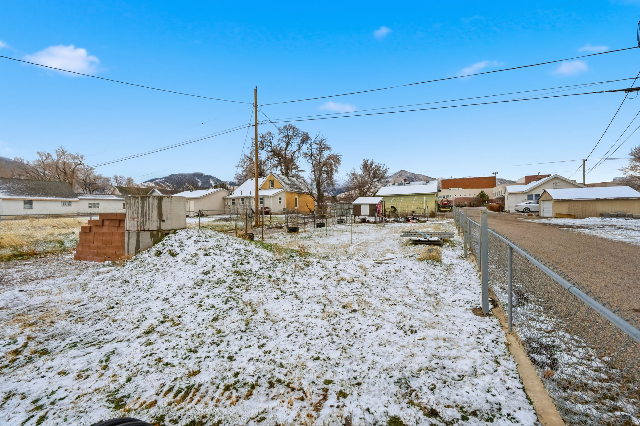 318 W VINE ST