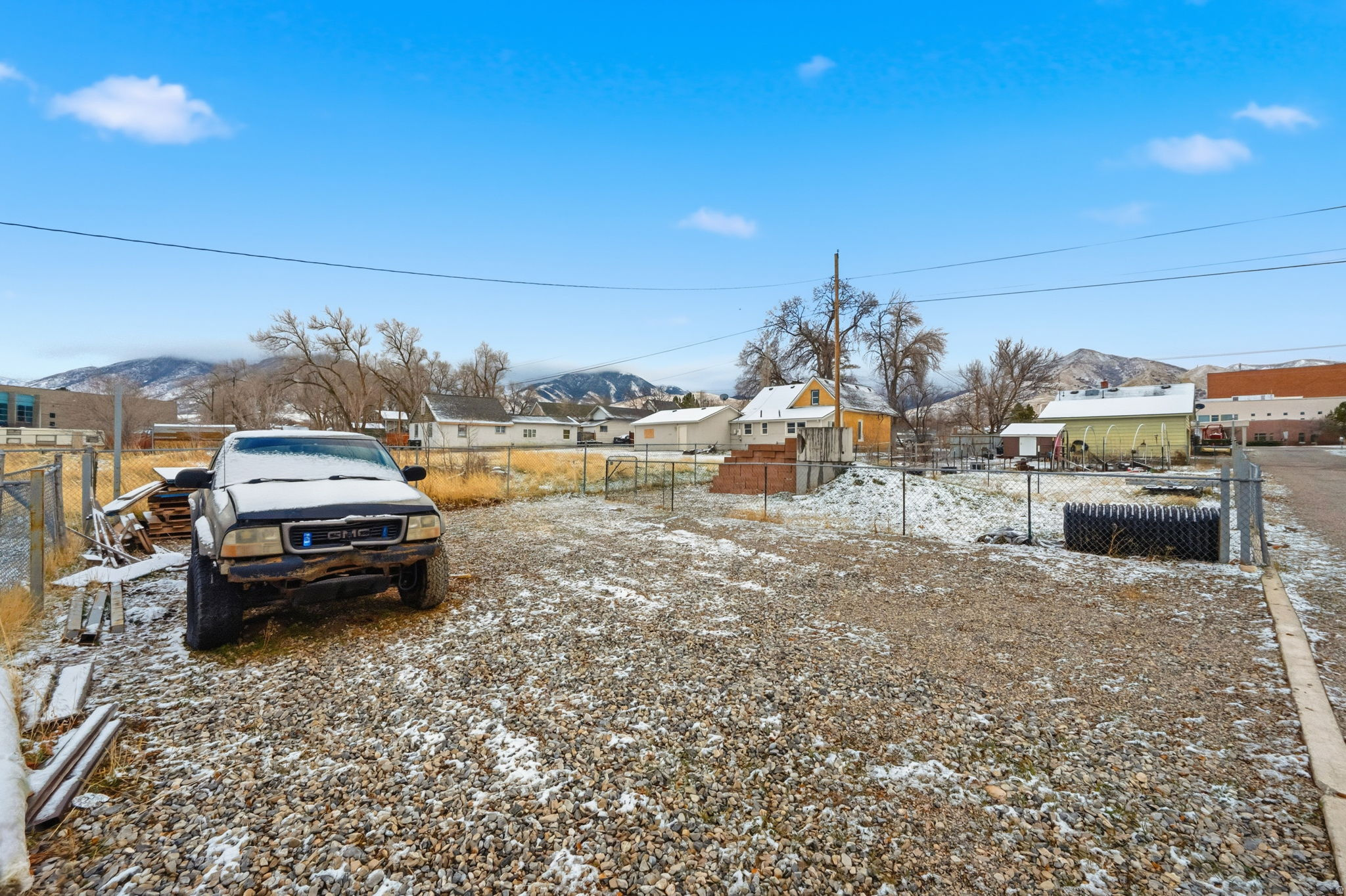 318 W VINE ST