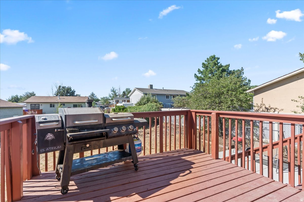 5929 W DRY BONE CIR