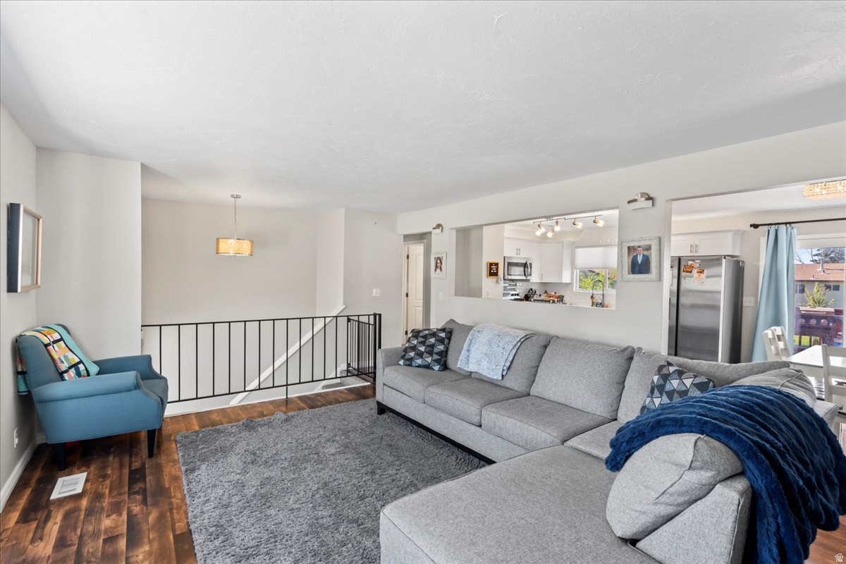 5929 W DRY BONE CIR