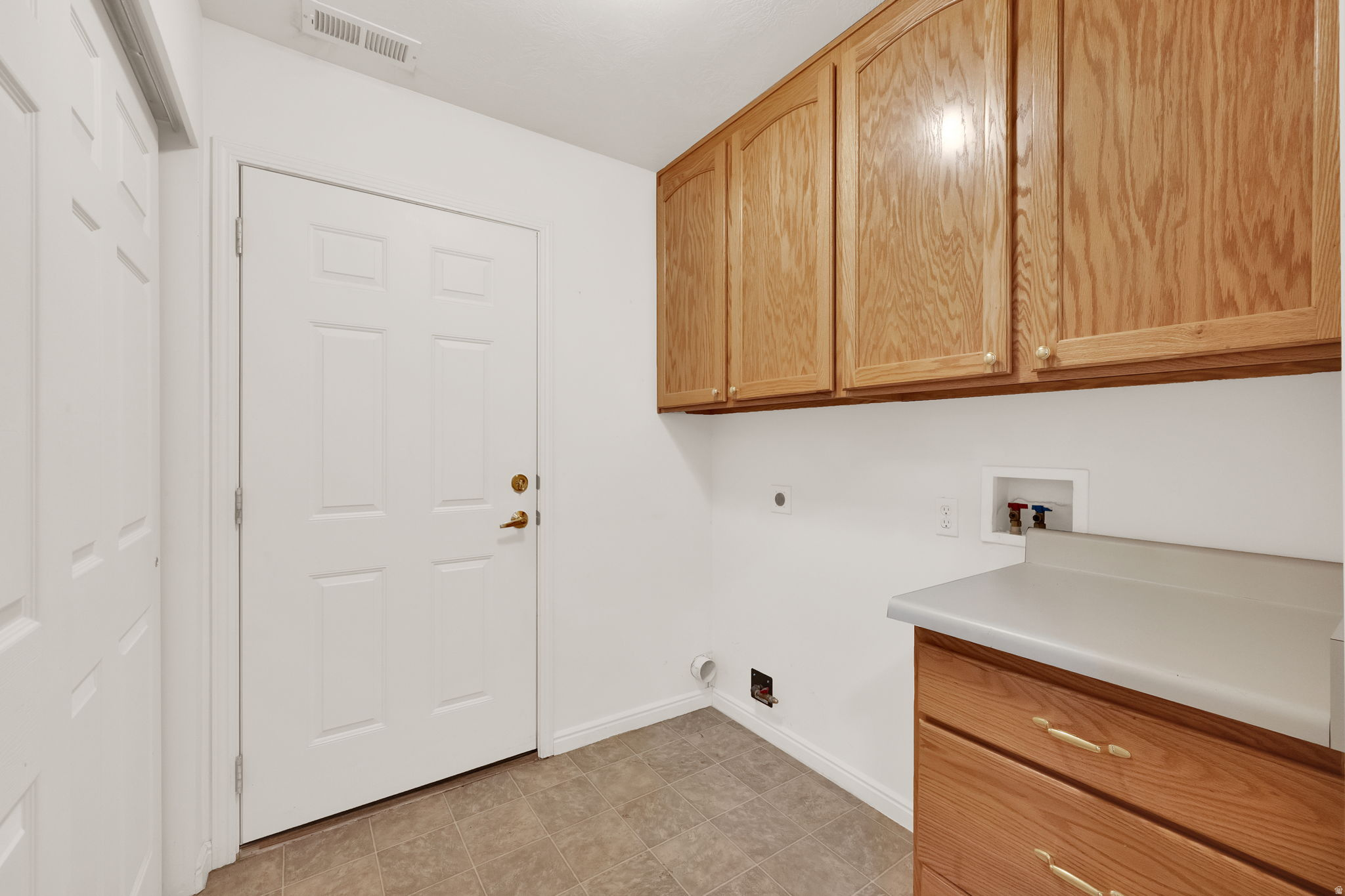 2136 W JORDAN VILLA DR
