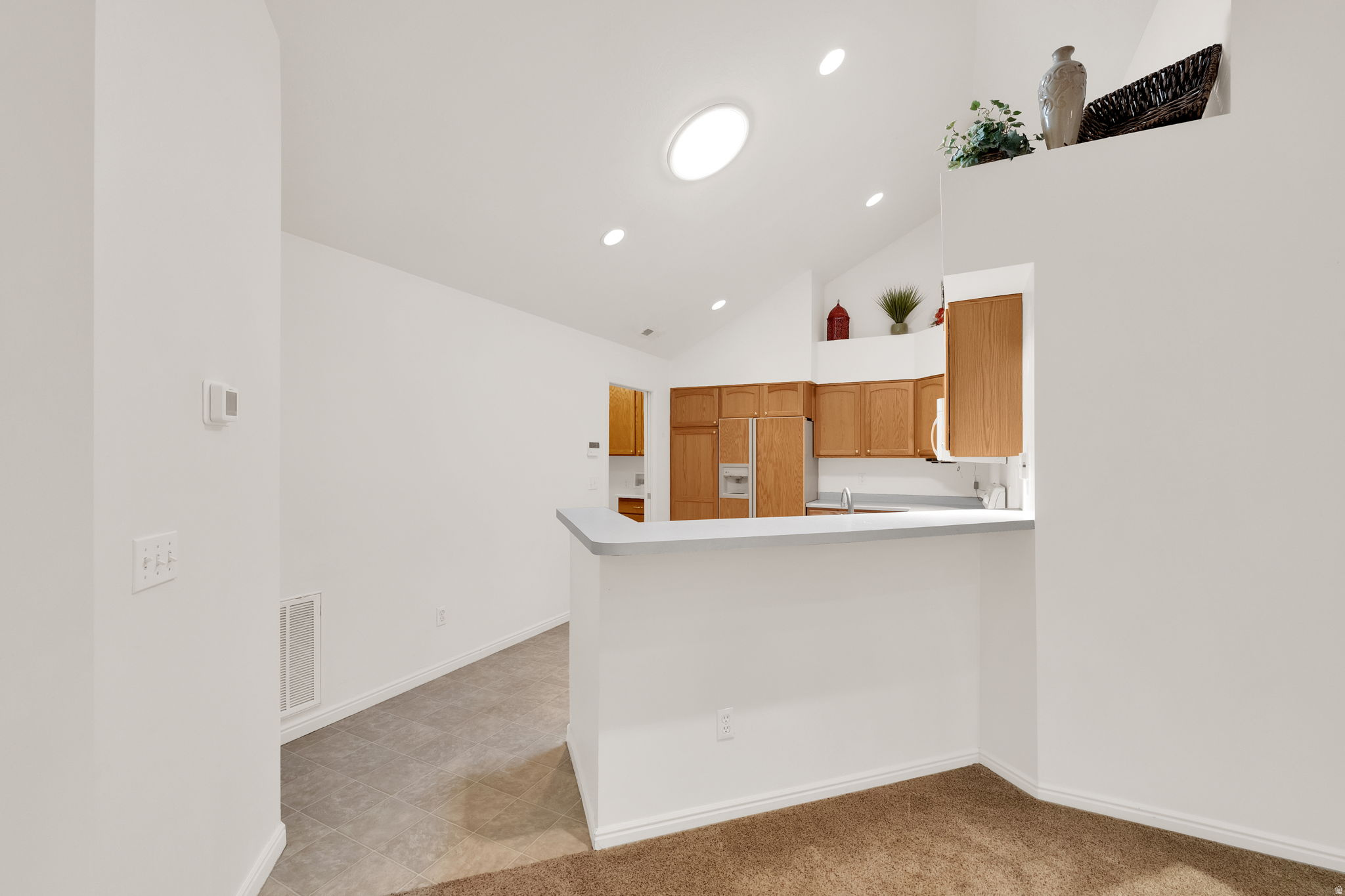 2136 W JORDAN VILLA DR