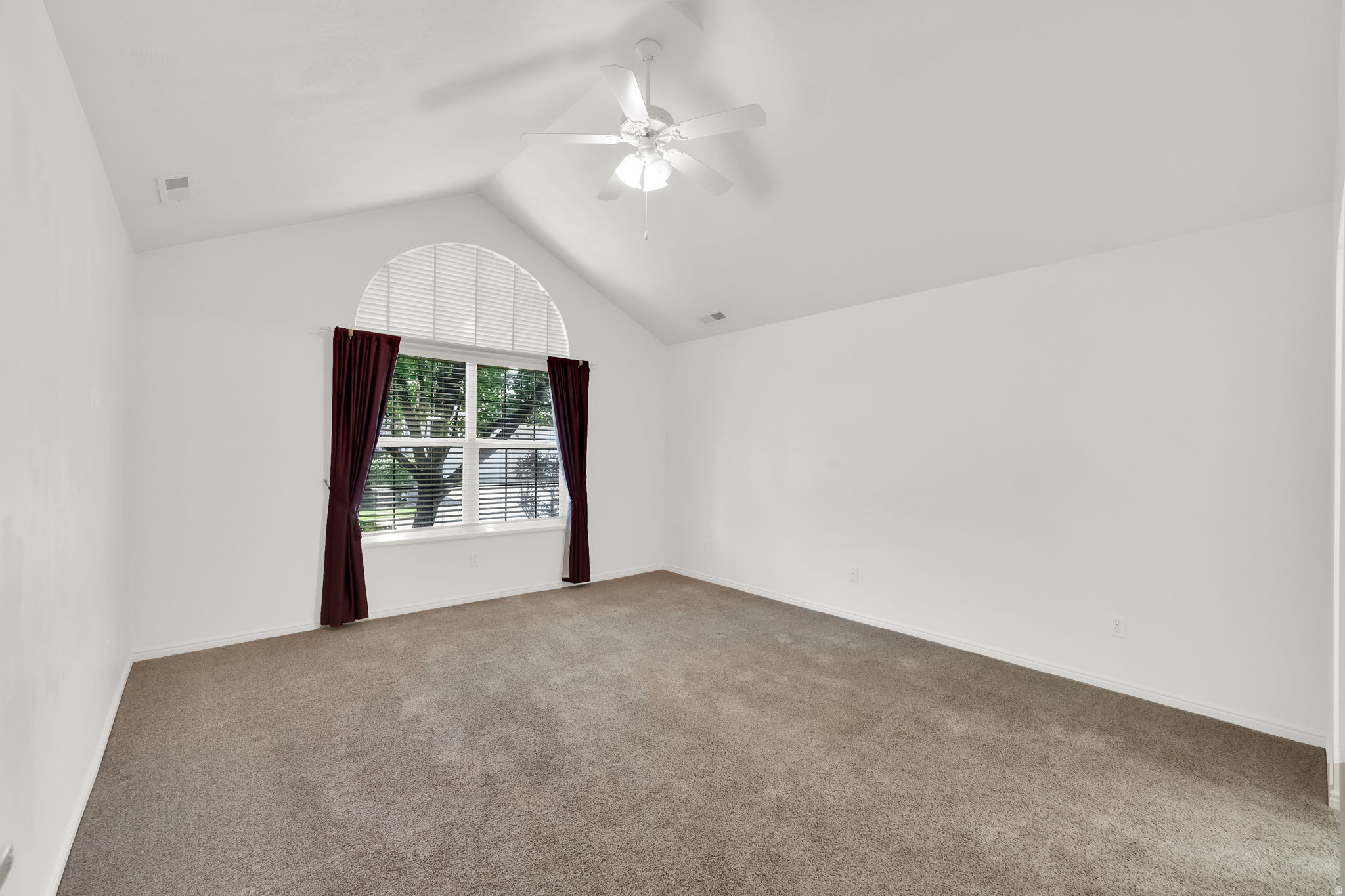 2136 W JORDAN VILLA DR
