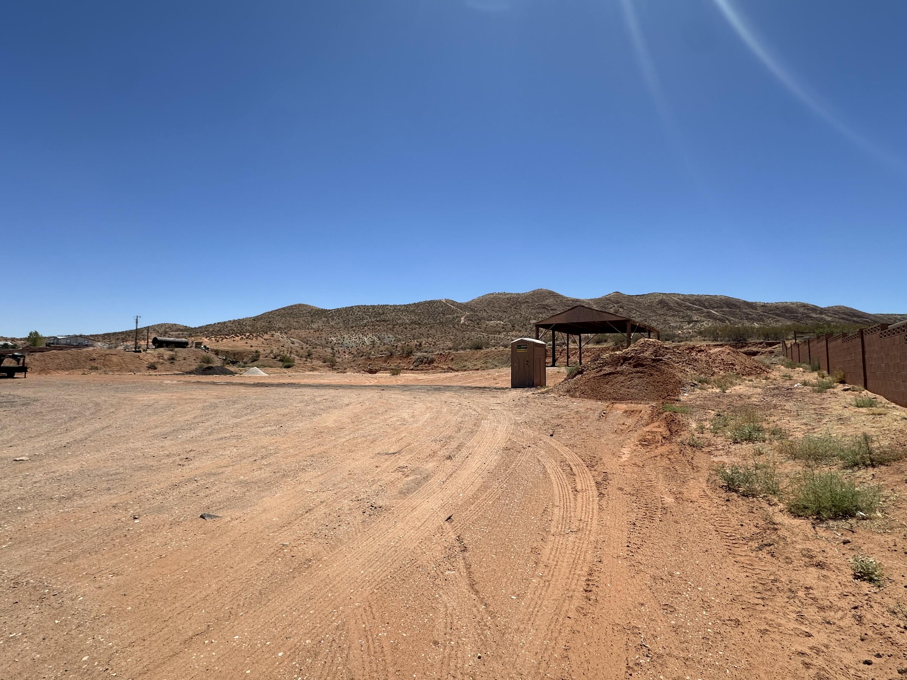 1902 E Washington Dam RD