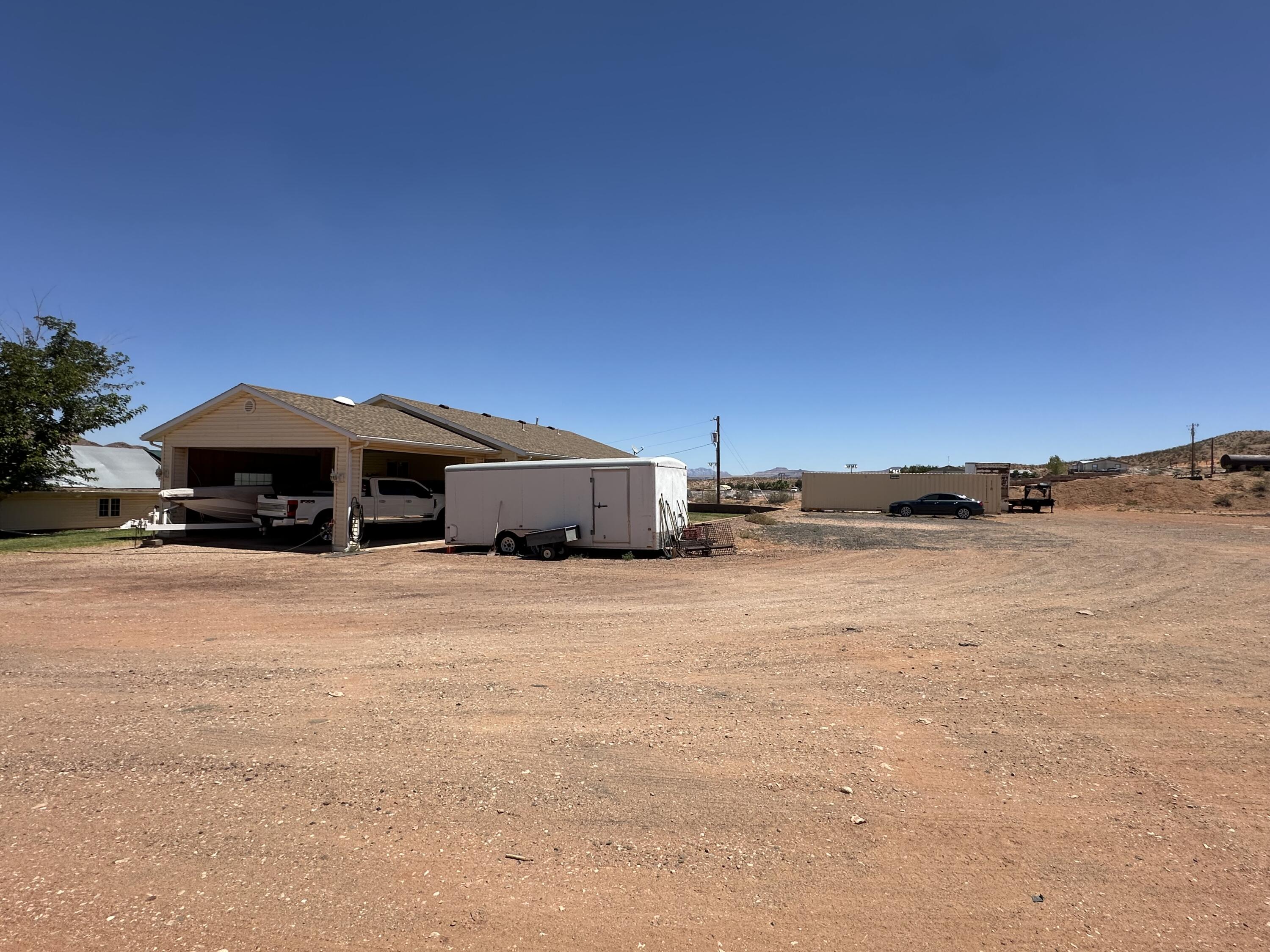 1902 E Washington Dam RD