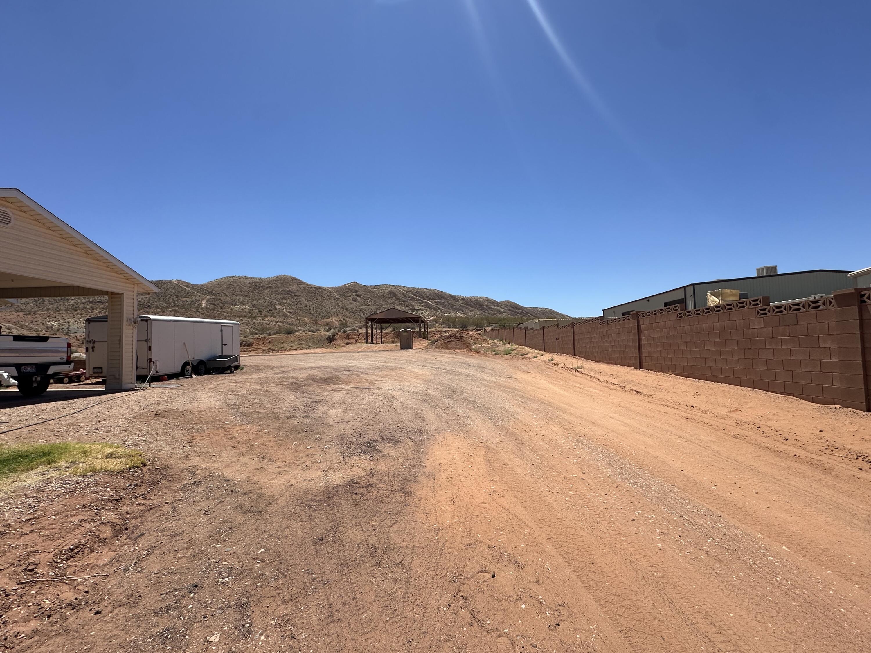 1902 E Washington Dam RD