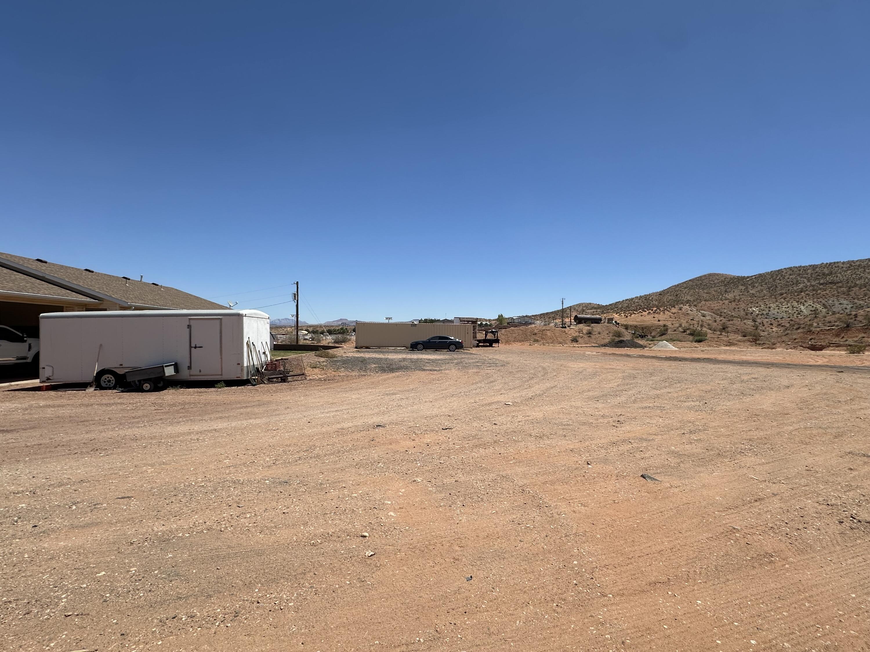 1902 E Washington Dam RD