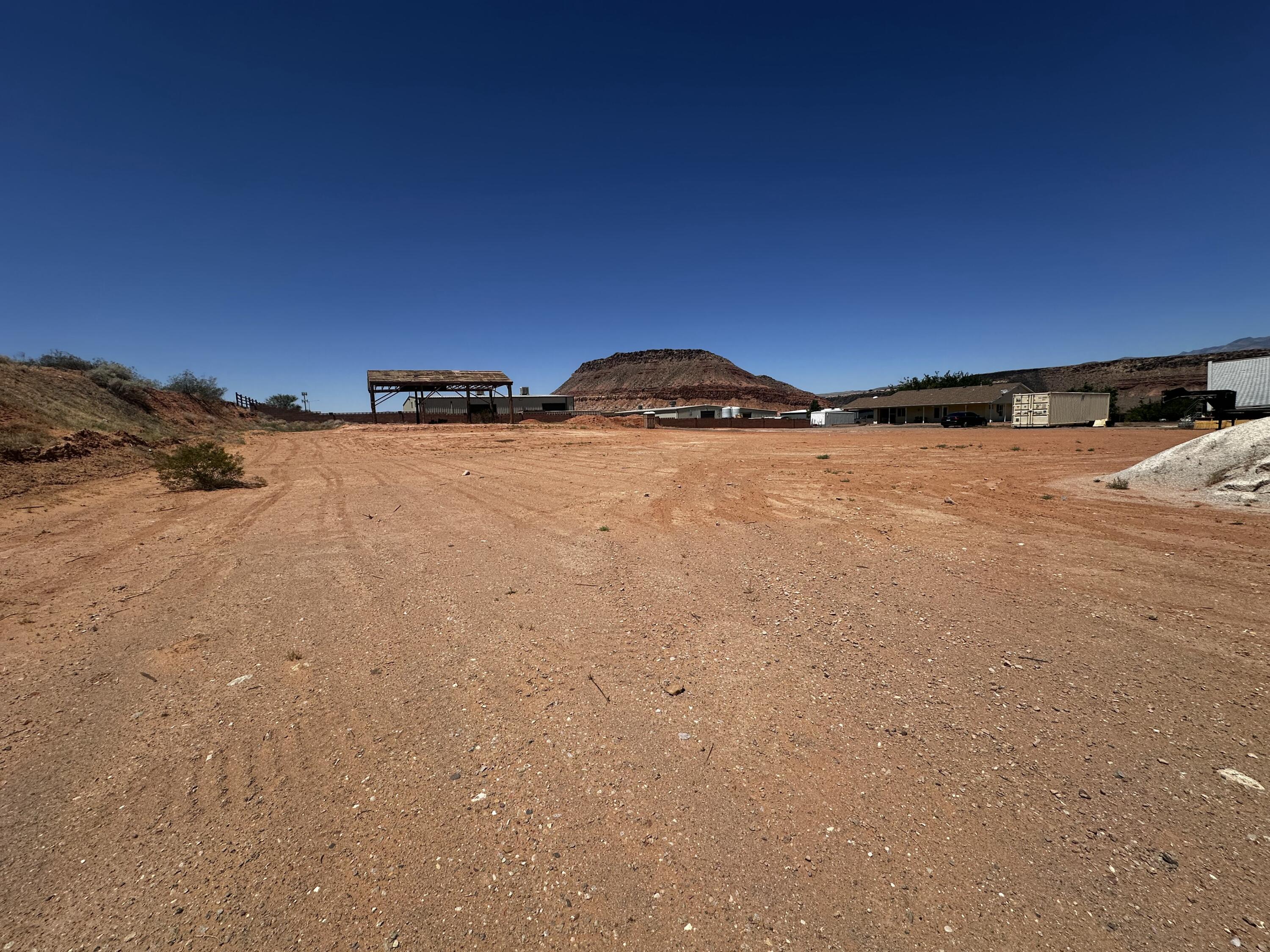 1902 E Washington Dam RD