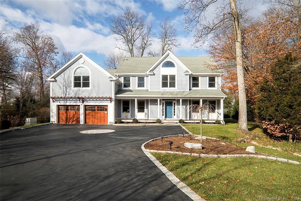 15 Christopher Court