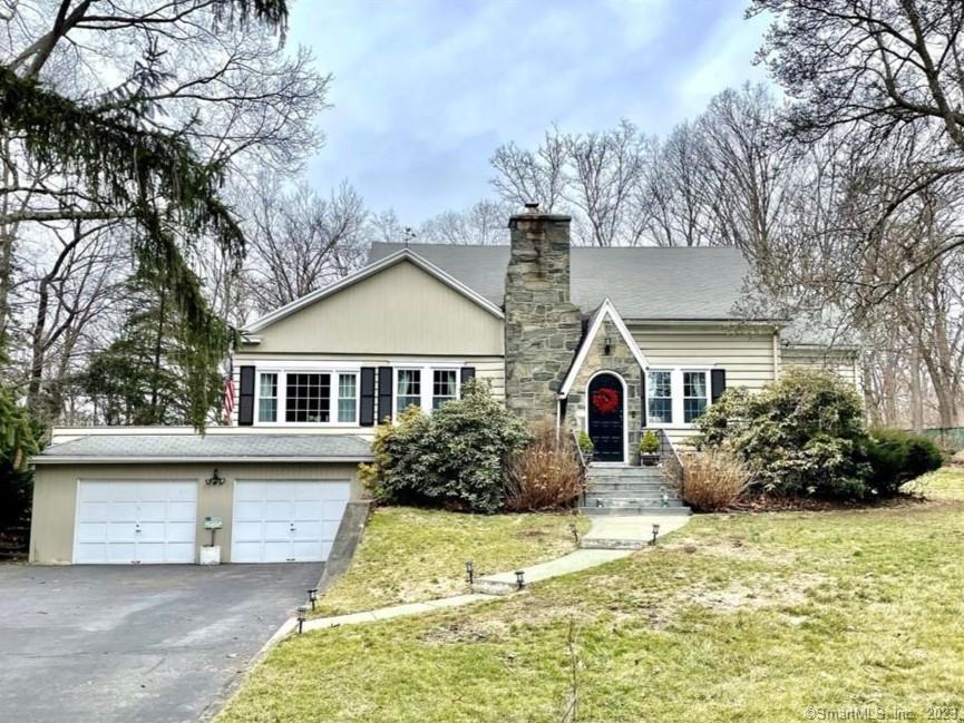 140 Beardsley Parkway