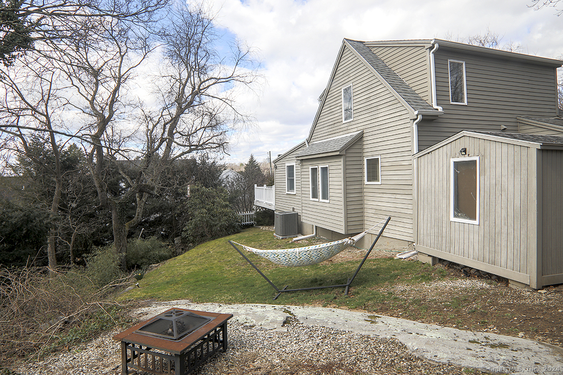 8 Cunningham Place