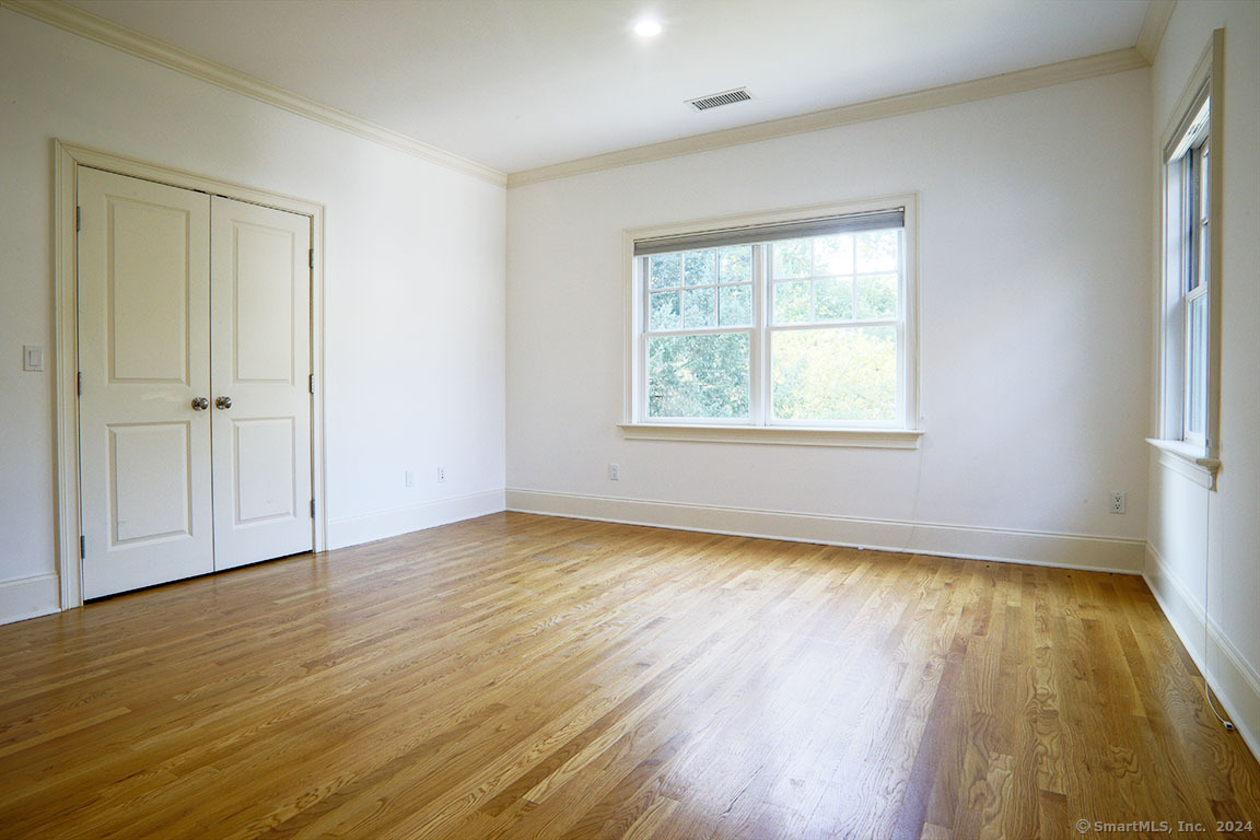 7 Oakleigh Court