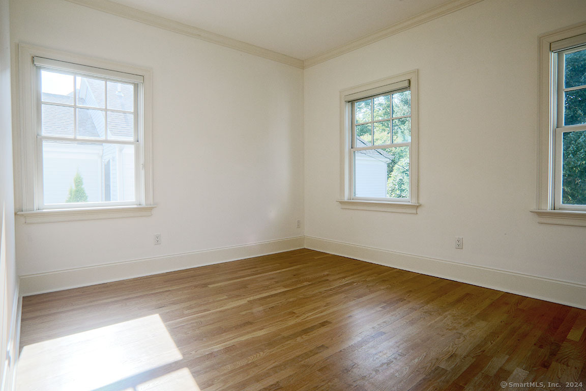 7 Oakleigh Court
