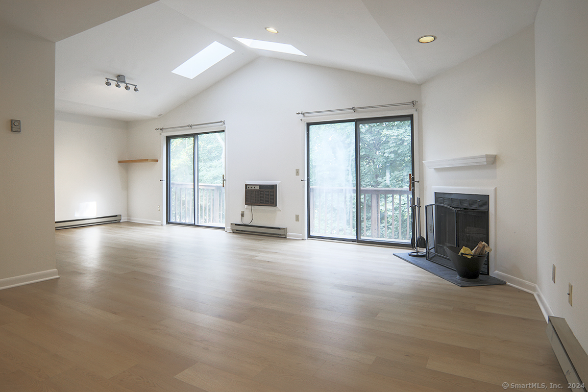 97 Richards Avenue APT AA11