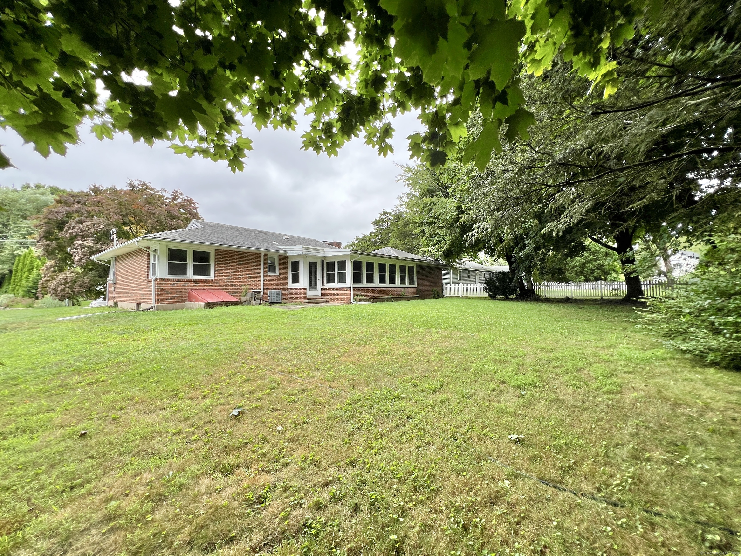 4 Maurice Street