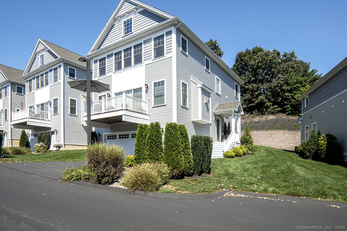 500 River Road 5