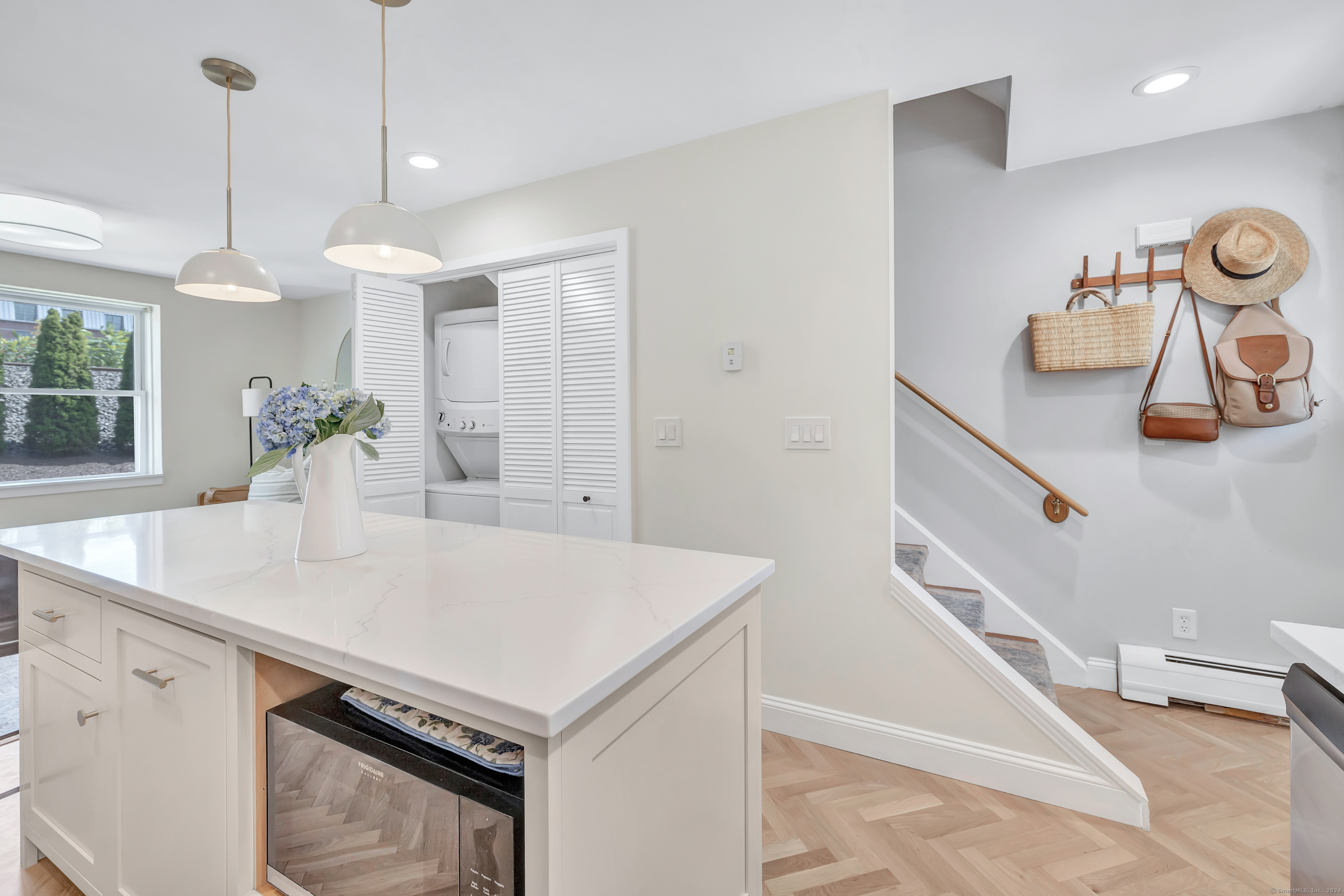 32 Pine Street APT 1B