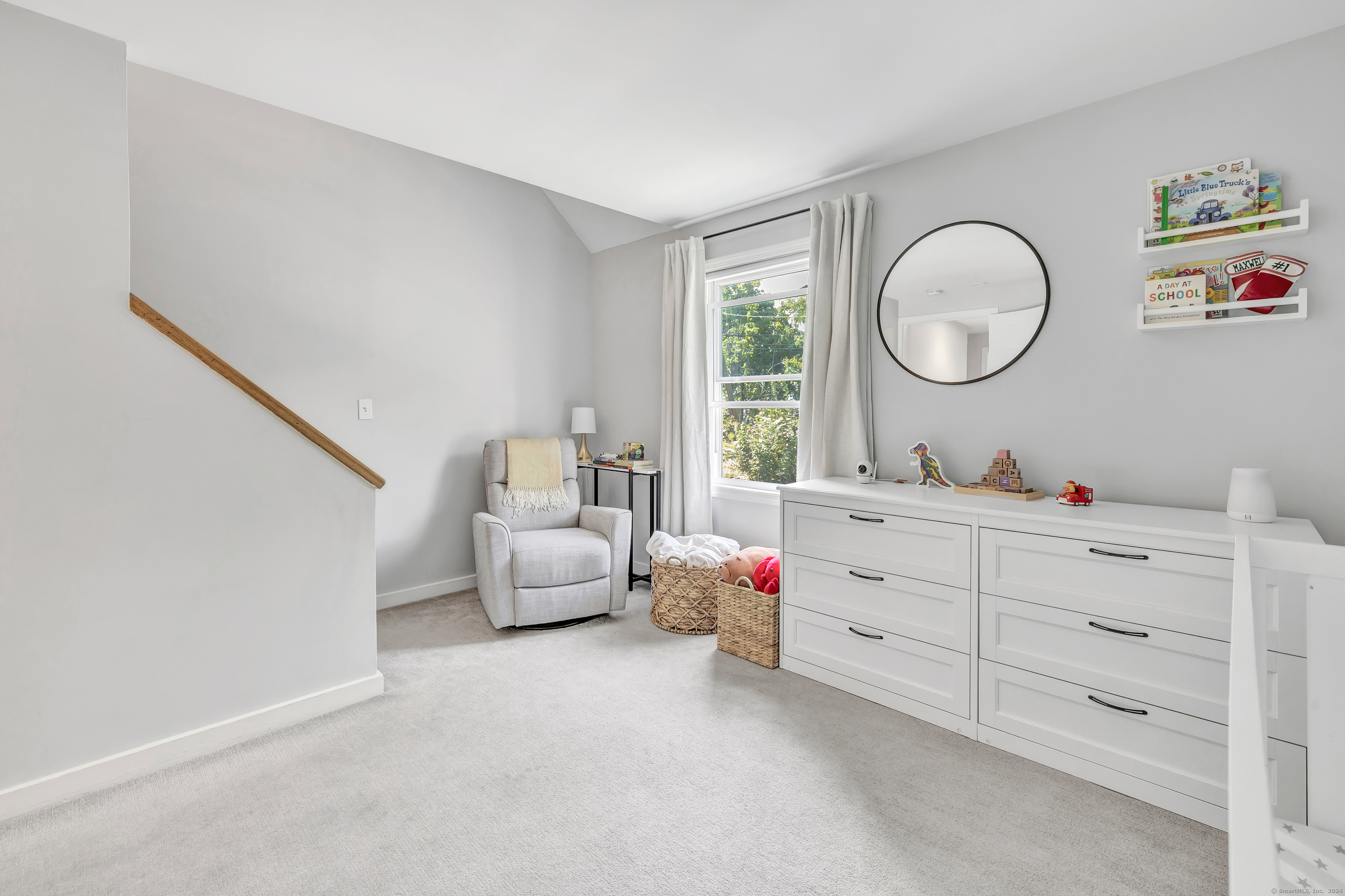32 Pine Street APT 1B