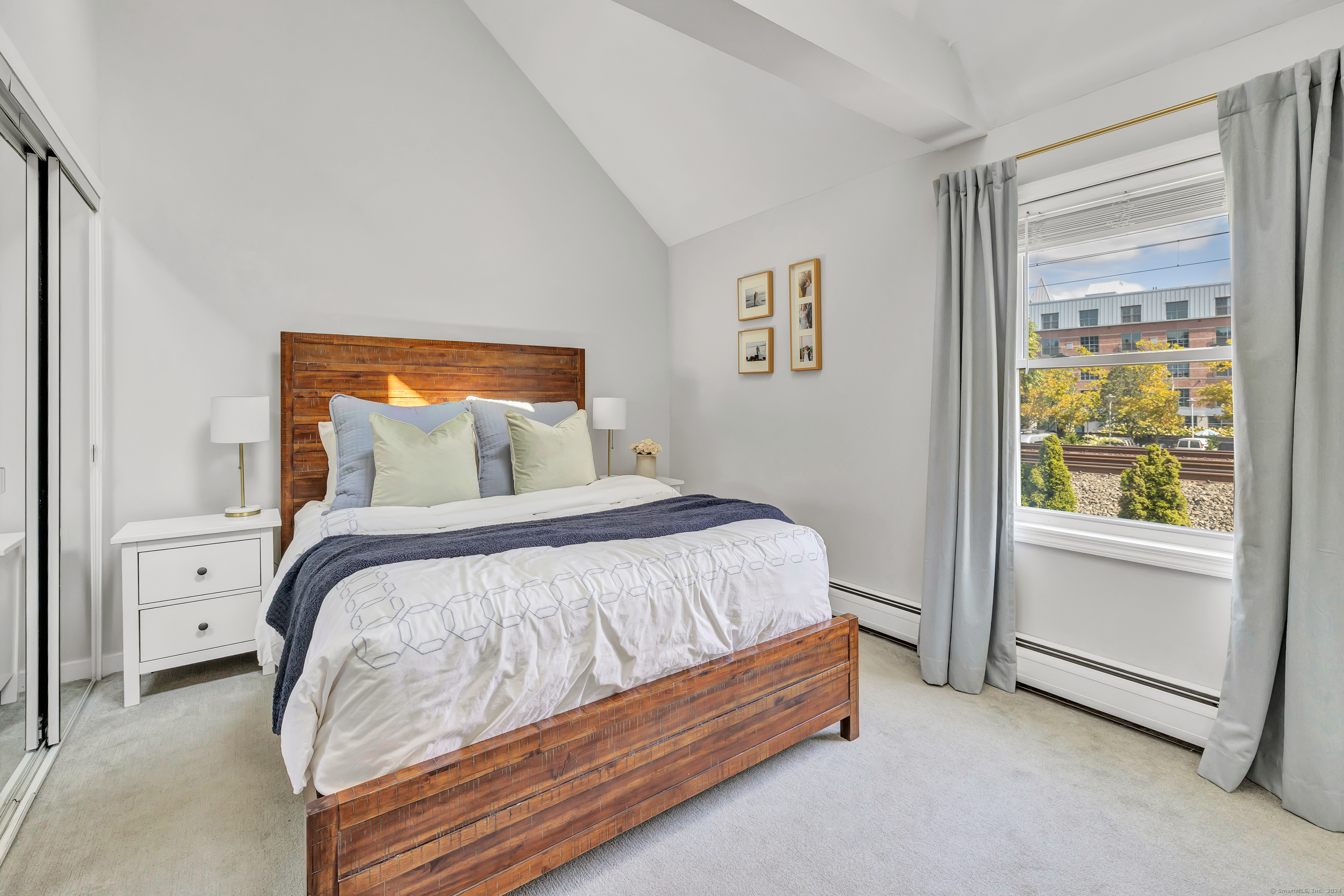 32 Pine Street APT 1B