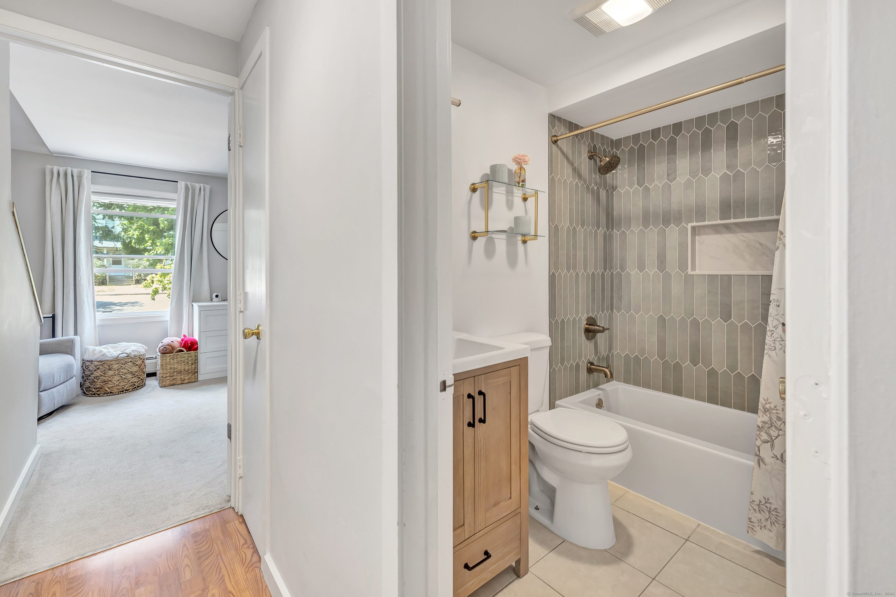 32 Pine Street APT 1B