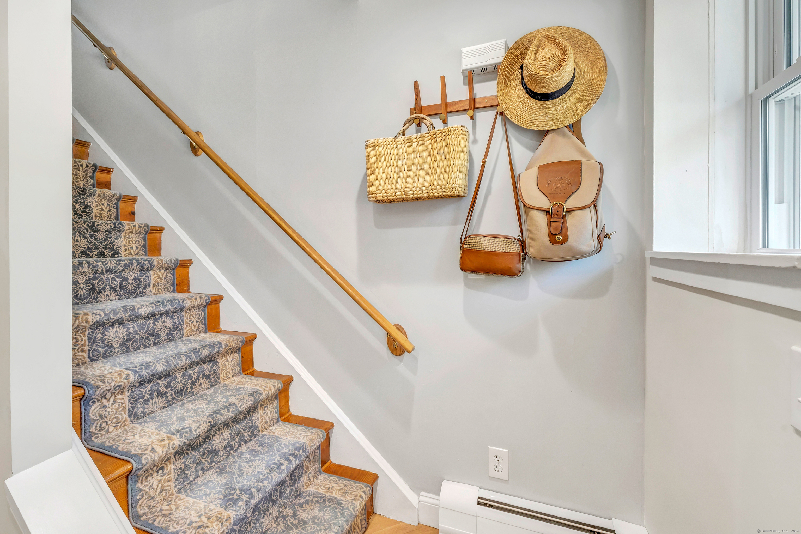 32 Pine Street APT 1B