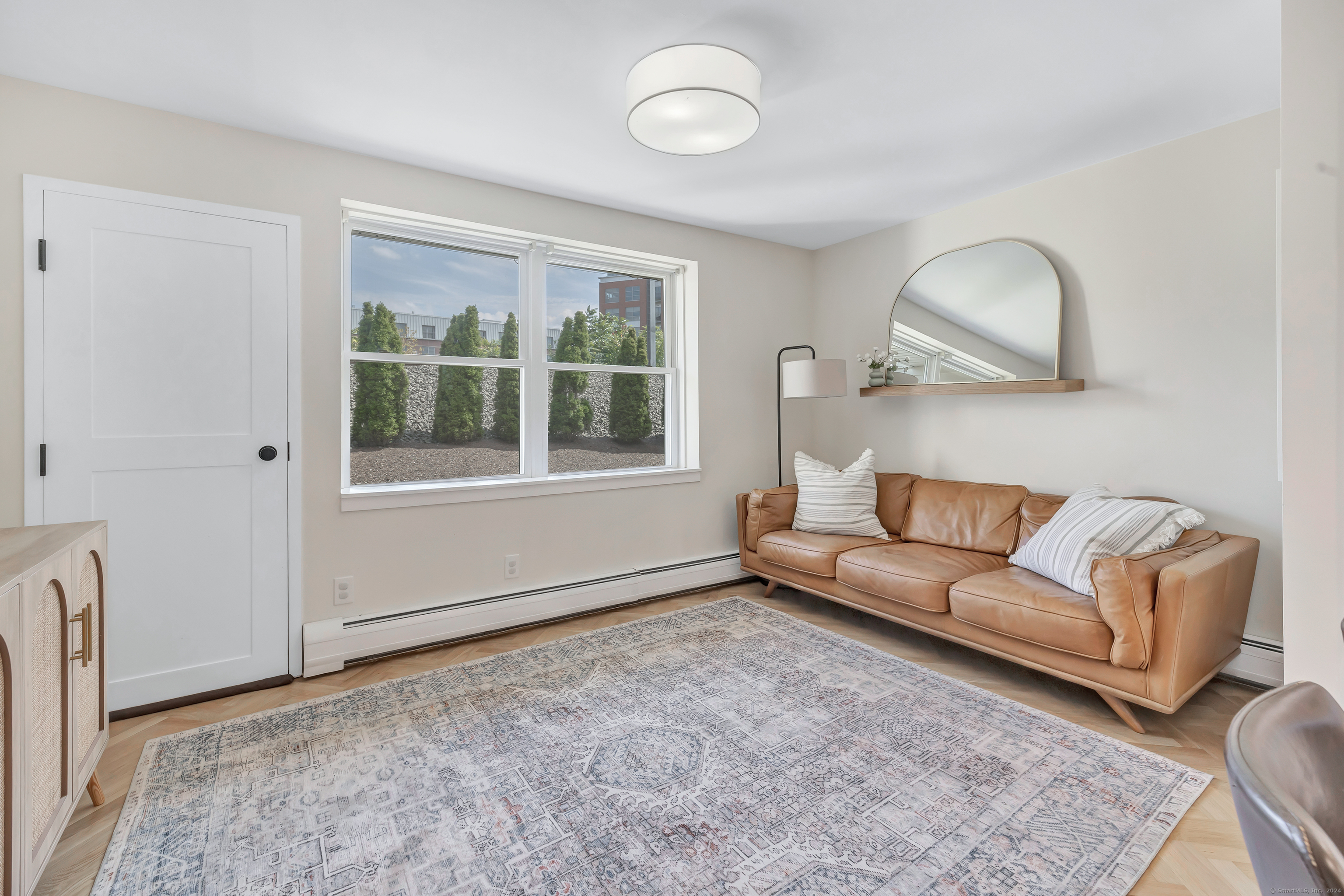 32 Pine Street APT 1B
