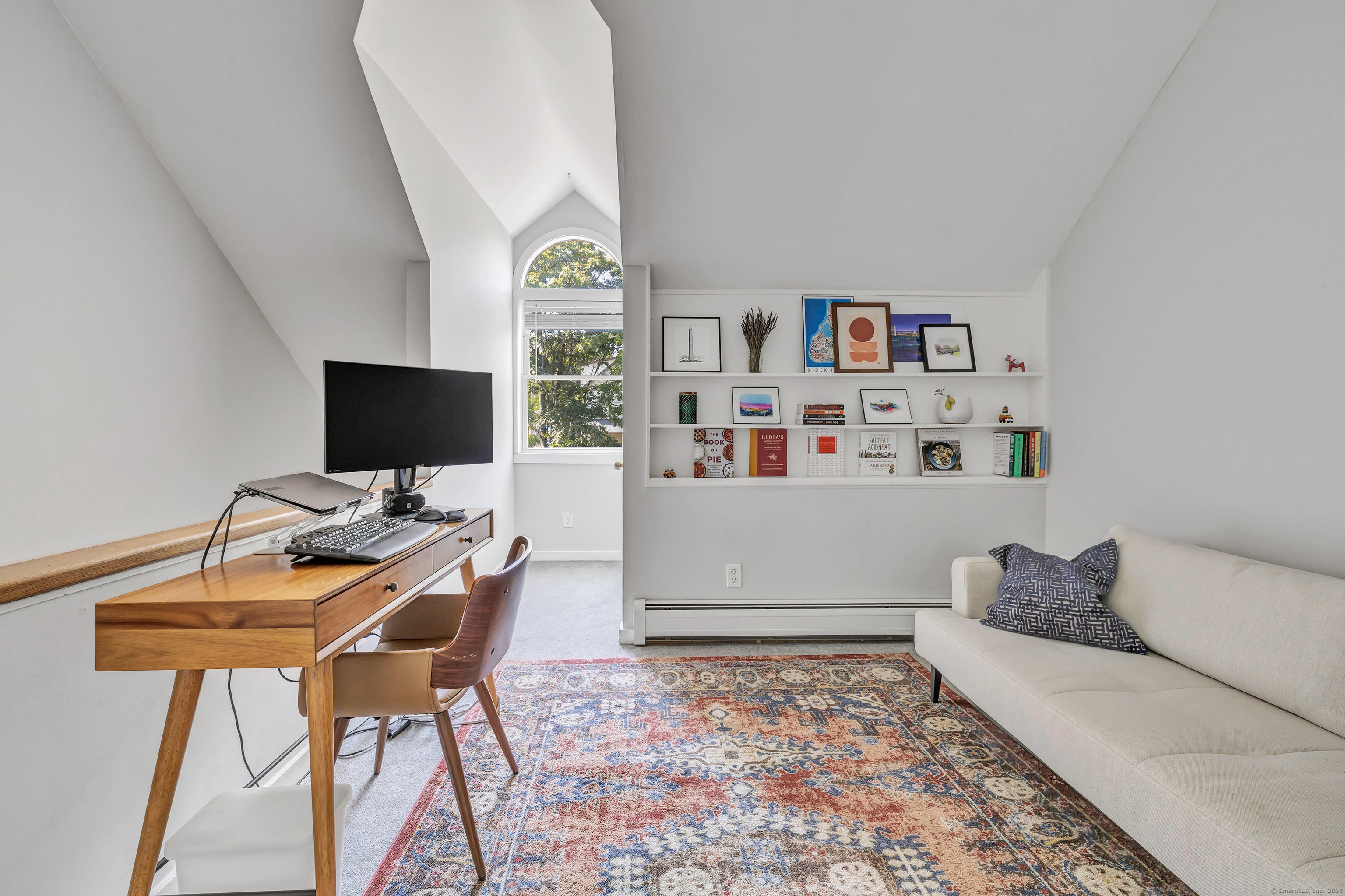 32 Pine Street APT 1B