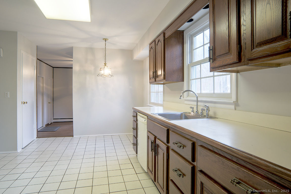 47 Purdy Road East