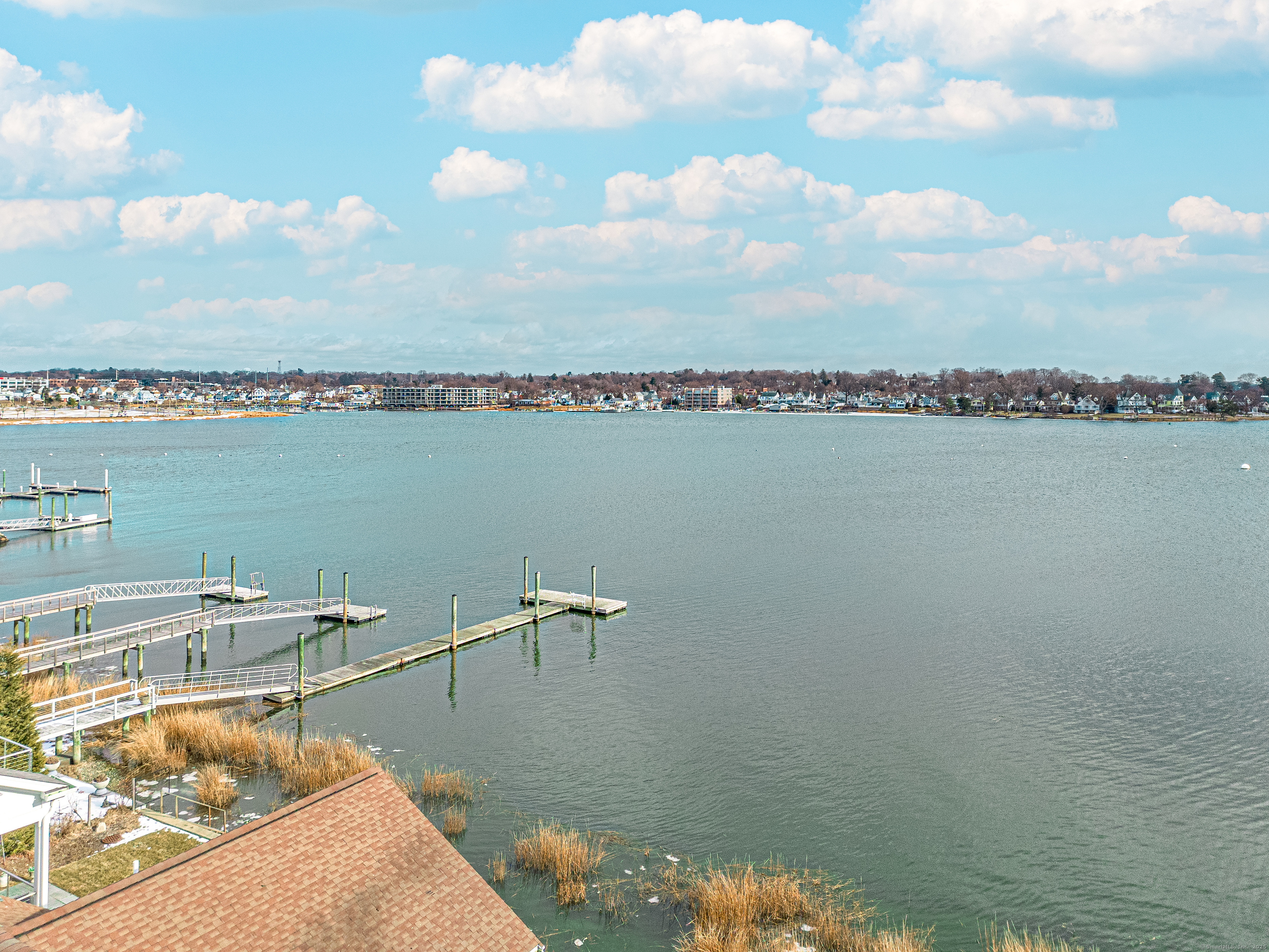 36 Shorefront Park