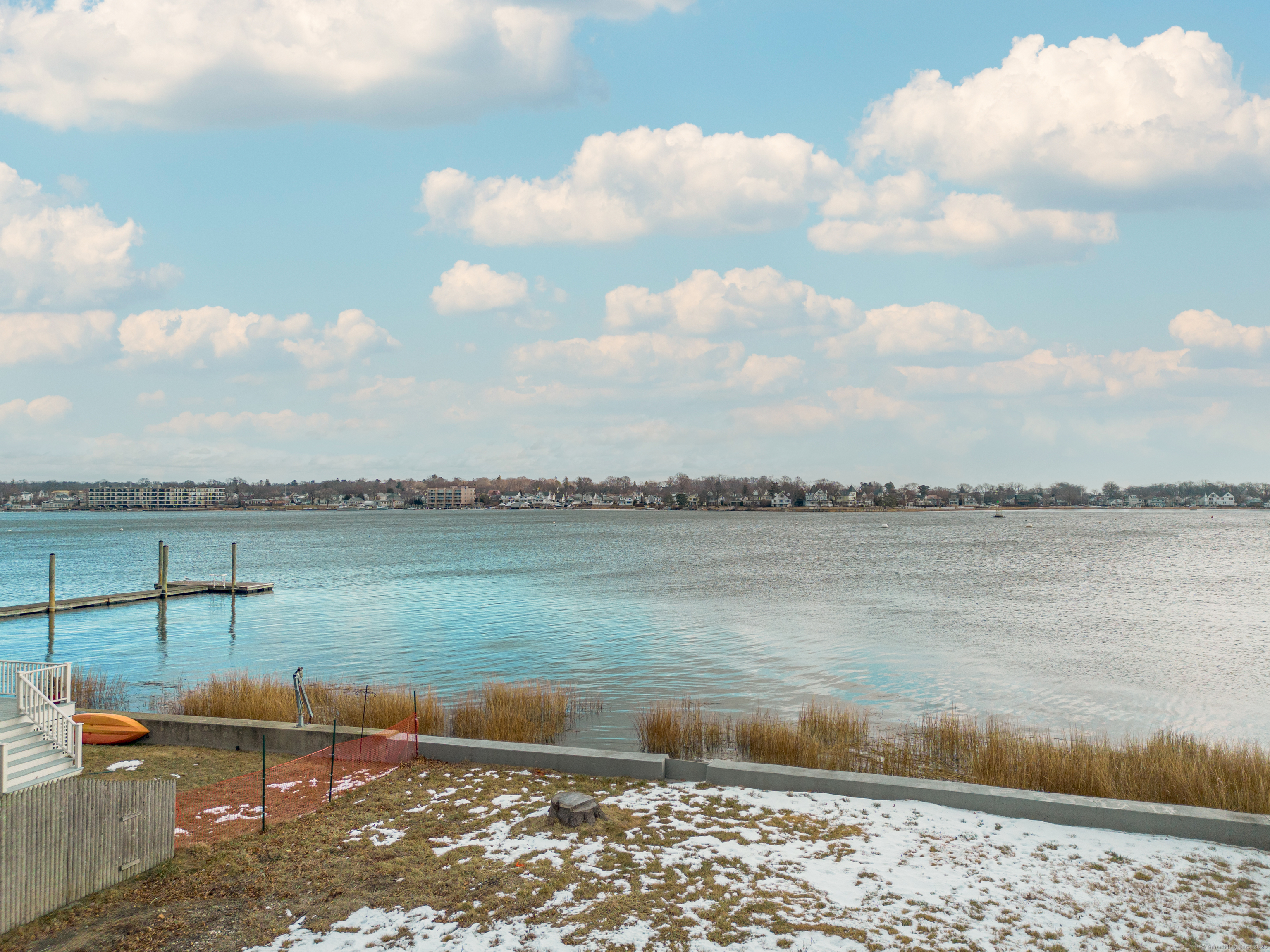 36 Shorefront Park