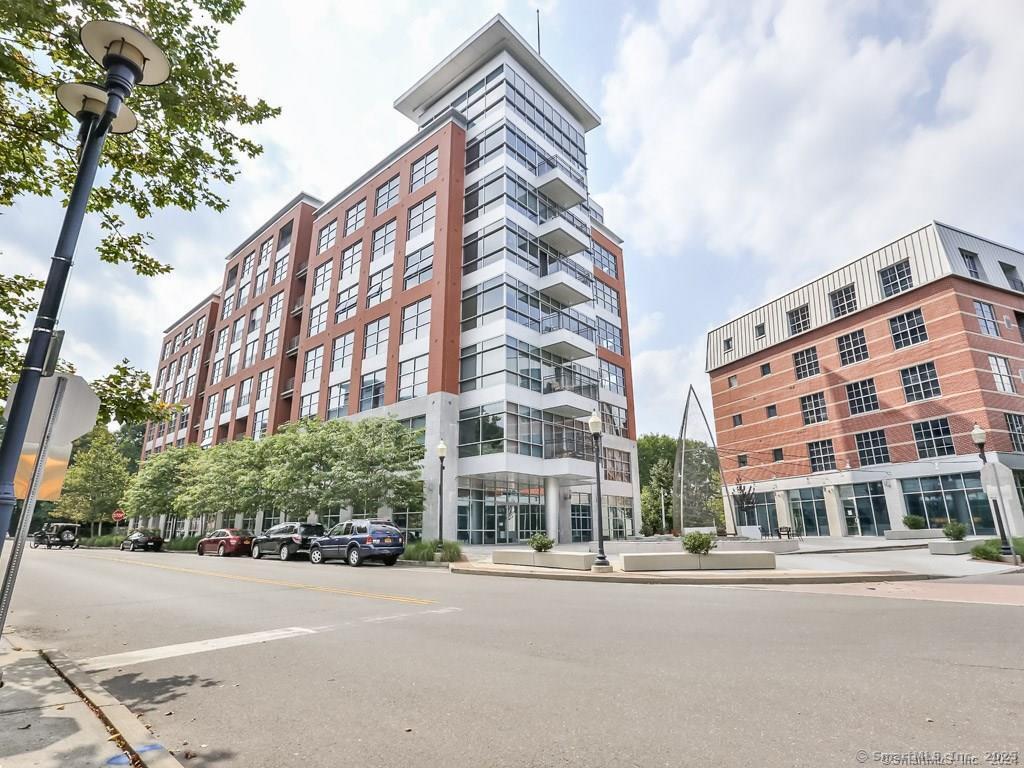 33 North Water Street 401