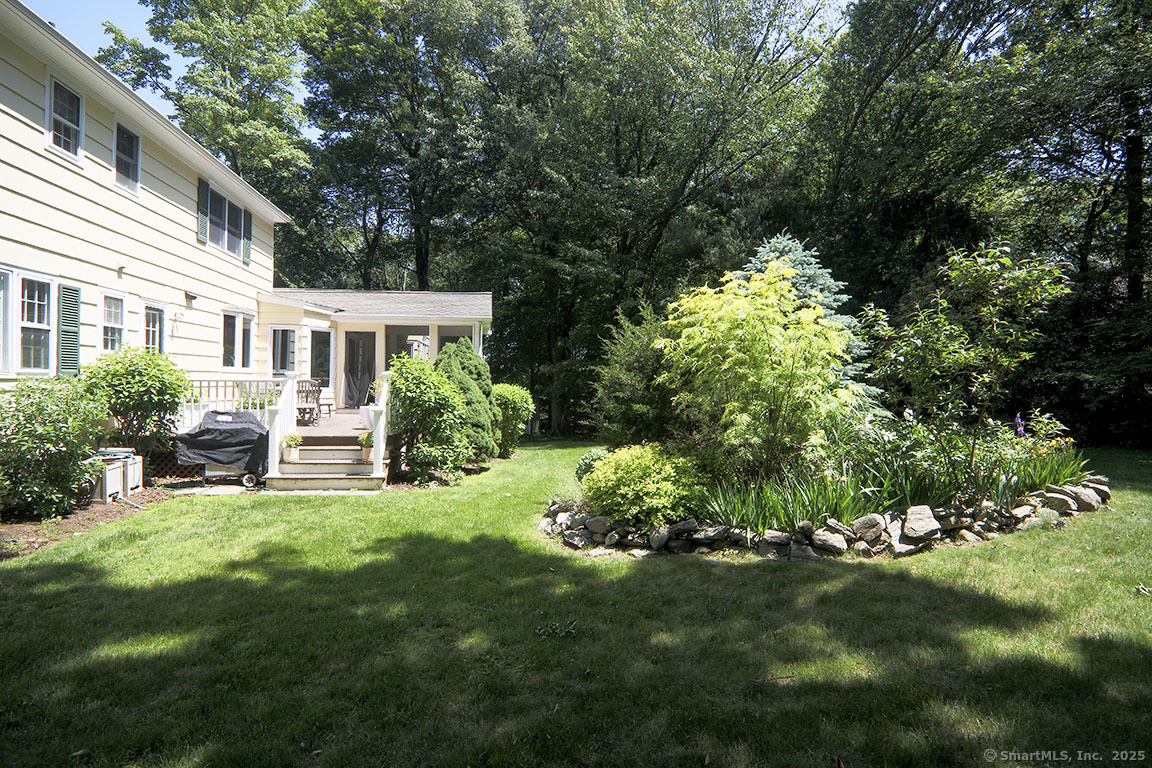 16 Mortar Rock Road