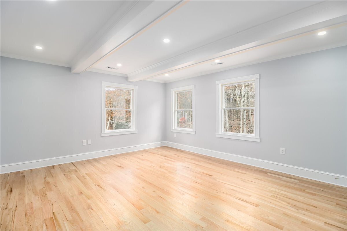 193 Chestnut Ridge Road