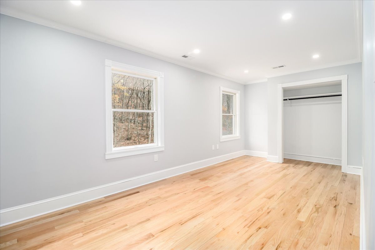 193 Chestnut Ridge Road