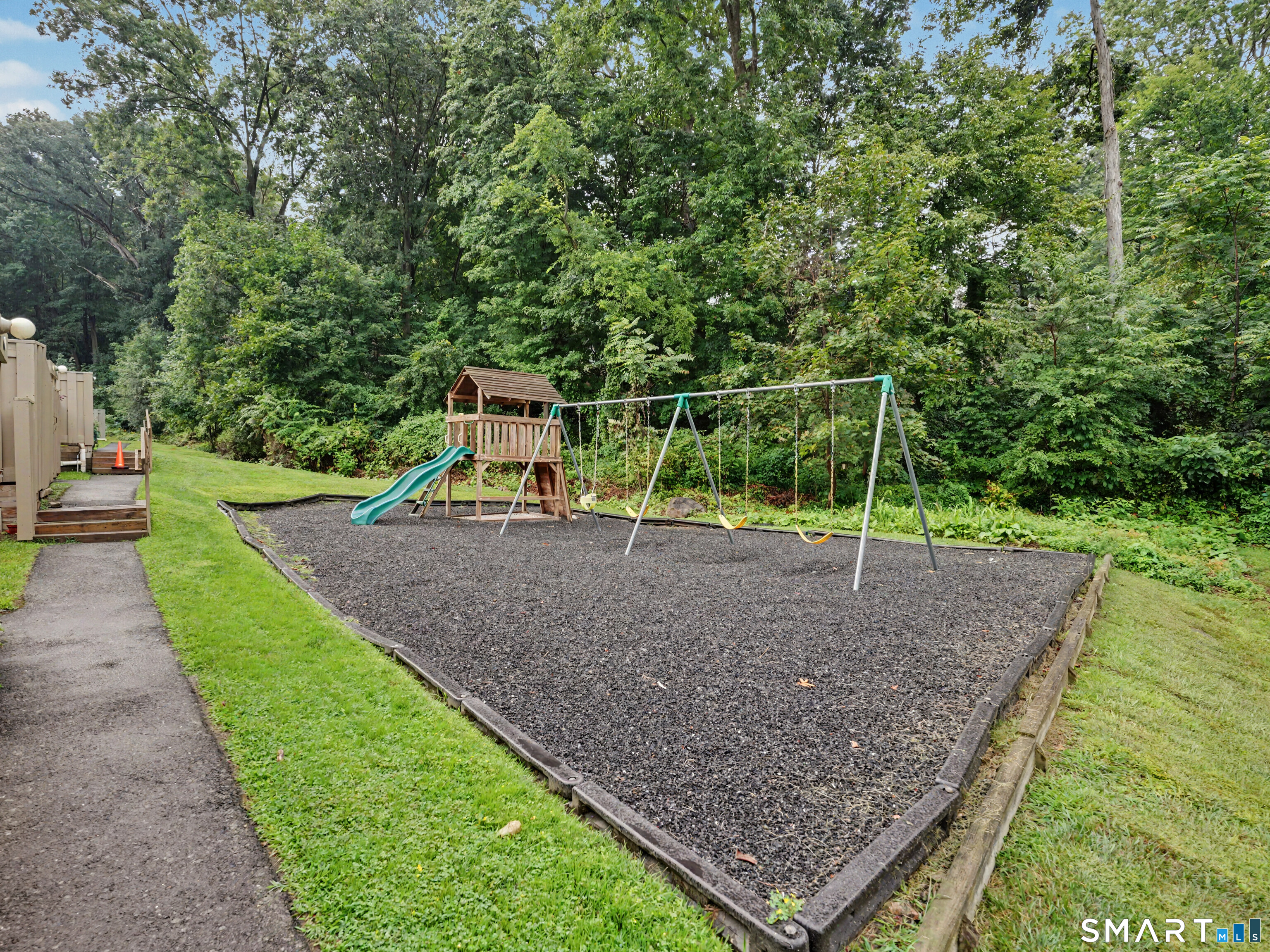 110 Sunrise Hill Road Unit: 110