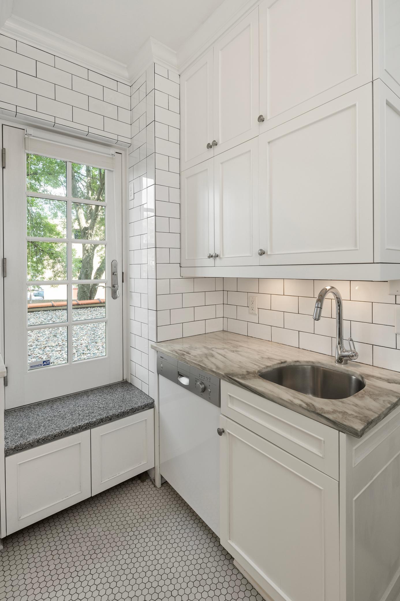510 Groveland Avenue Unit: 102