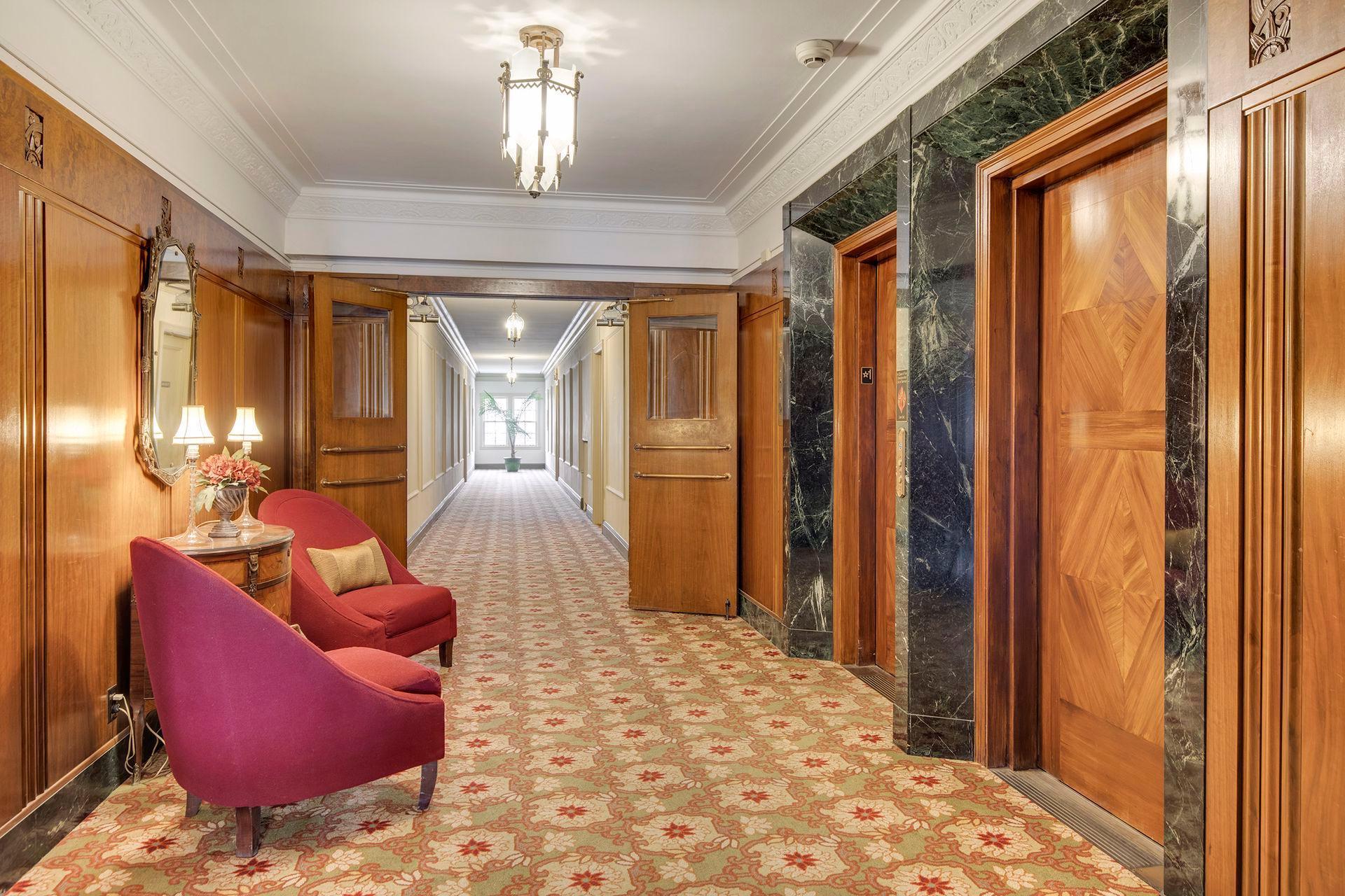 2615 Park Avenue Unit: 213