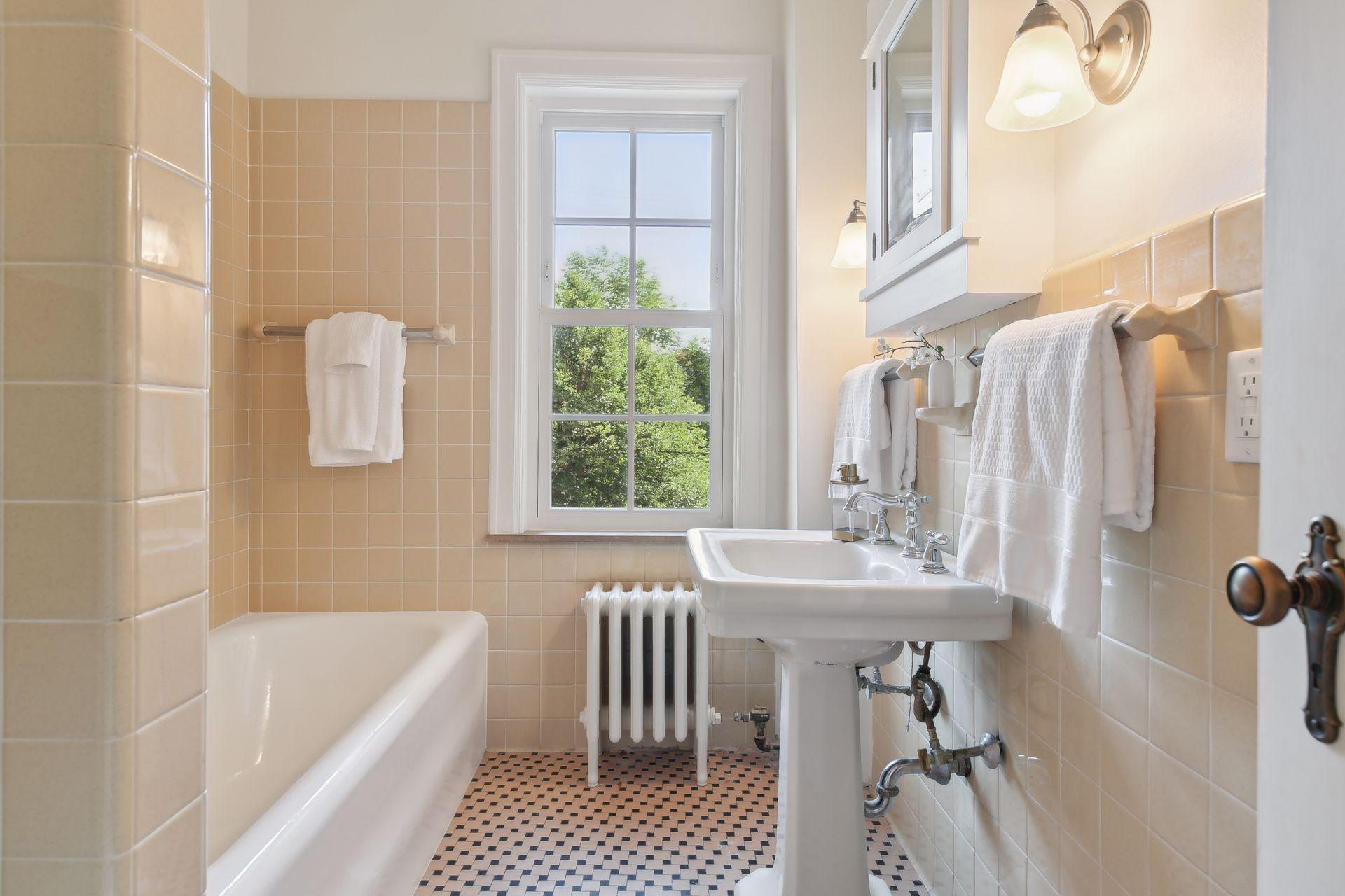 2615 Park Avenue Unit: 213