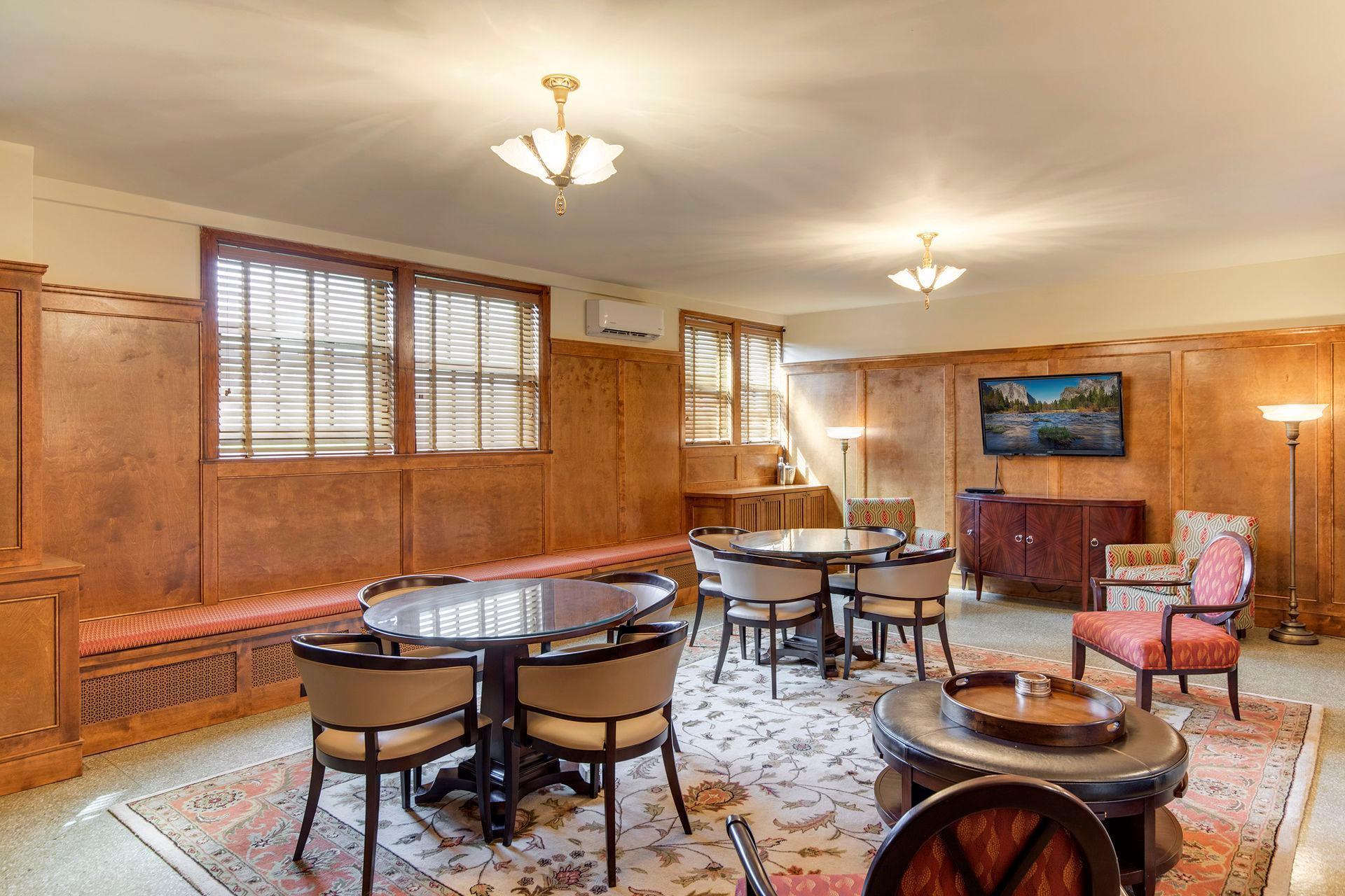 2615 Park Avenue Unit: 213