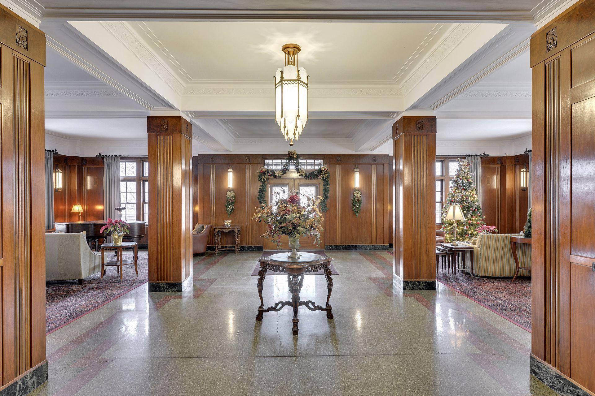 2615 Park Avenue Unit: 213