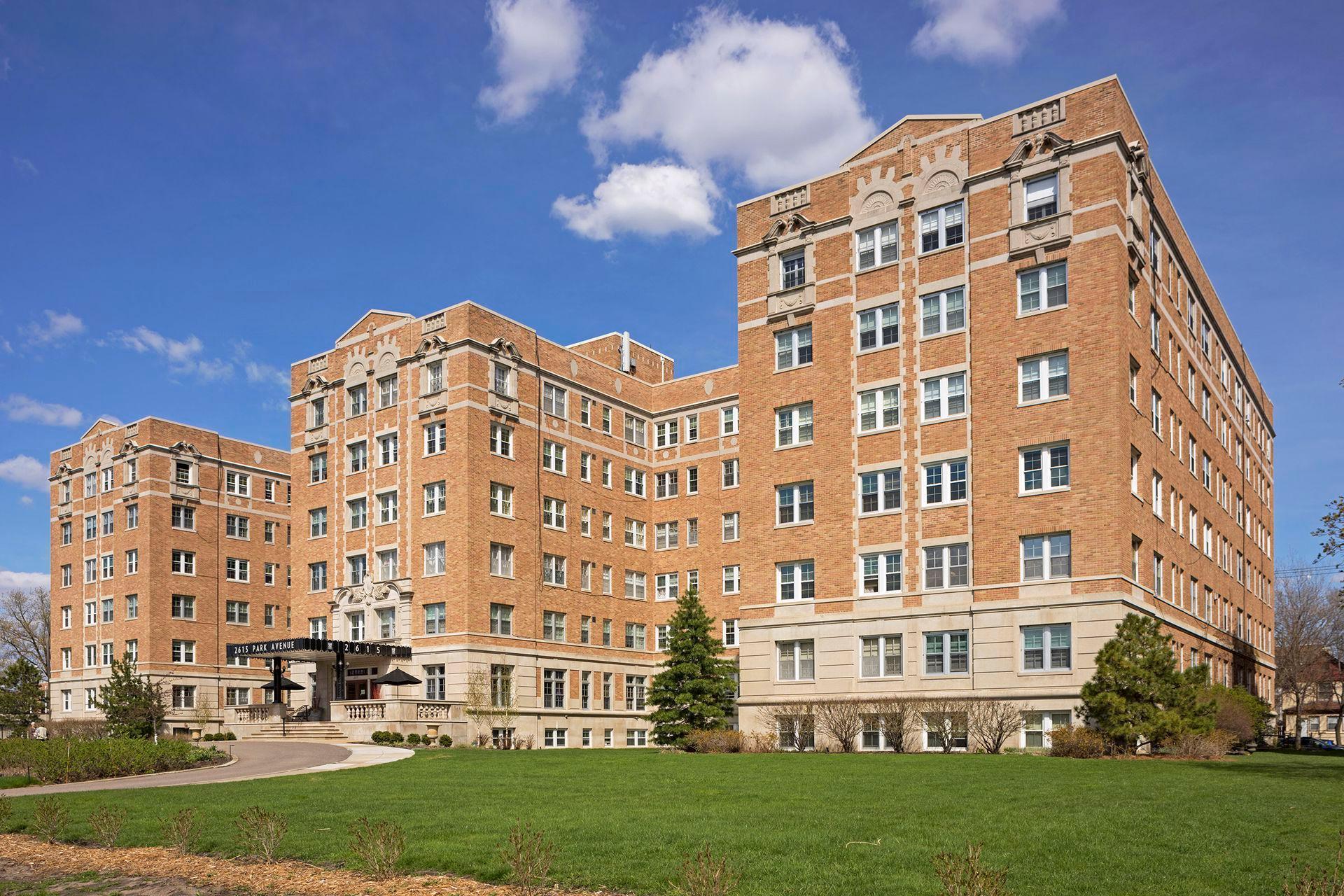 2615 Park Avenue Unit: 213