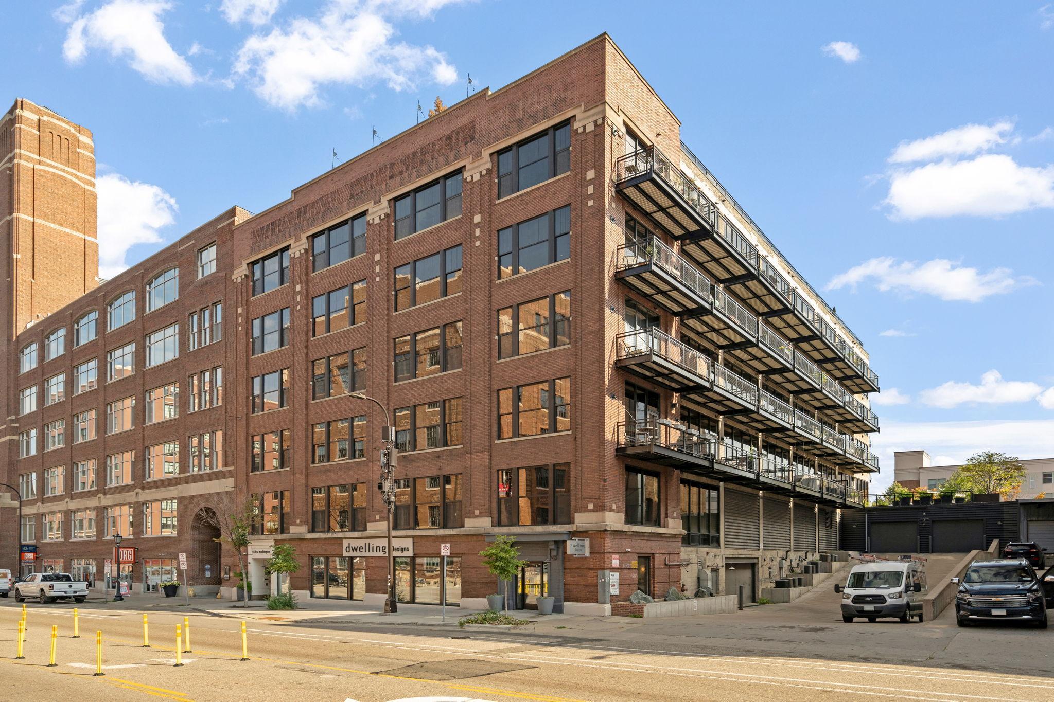 618 Washington Avenue N Unit: 304