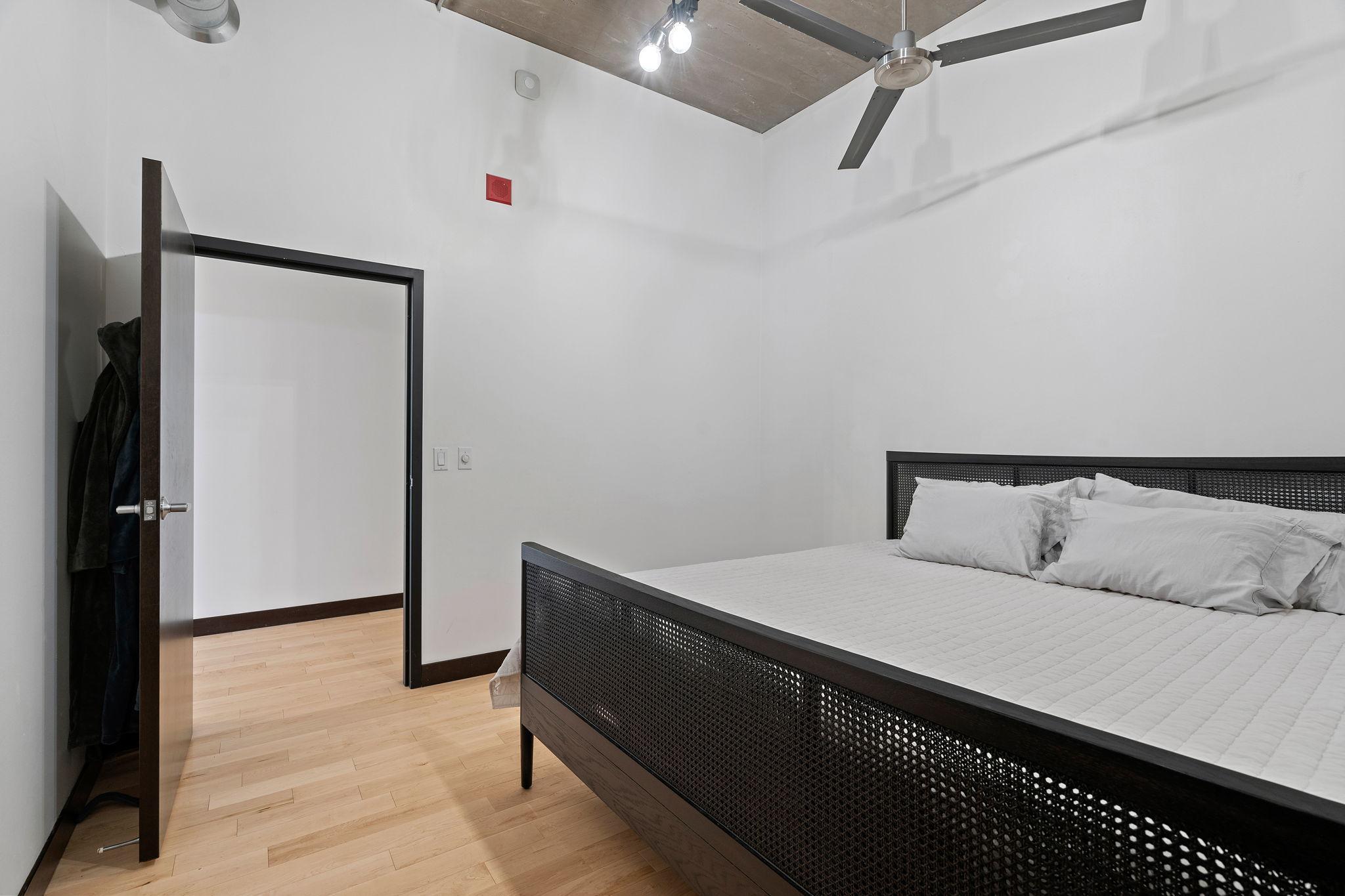 618 Washington Avenue N Unit: 304